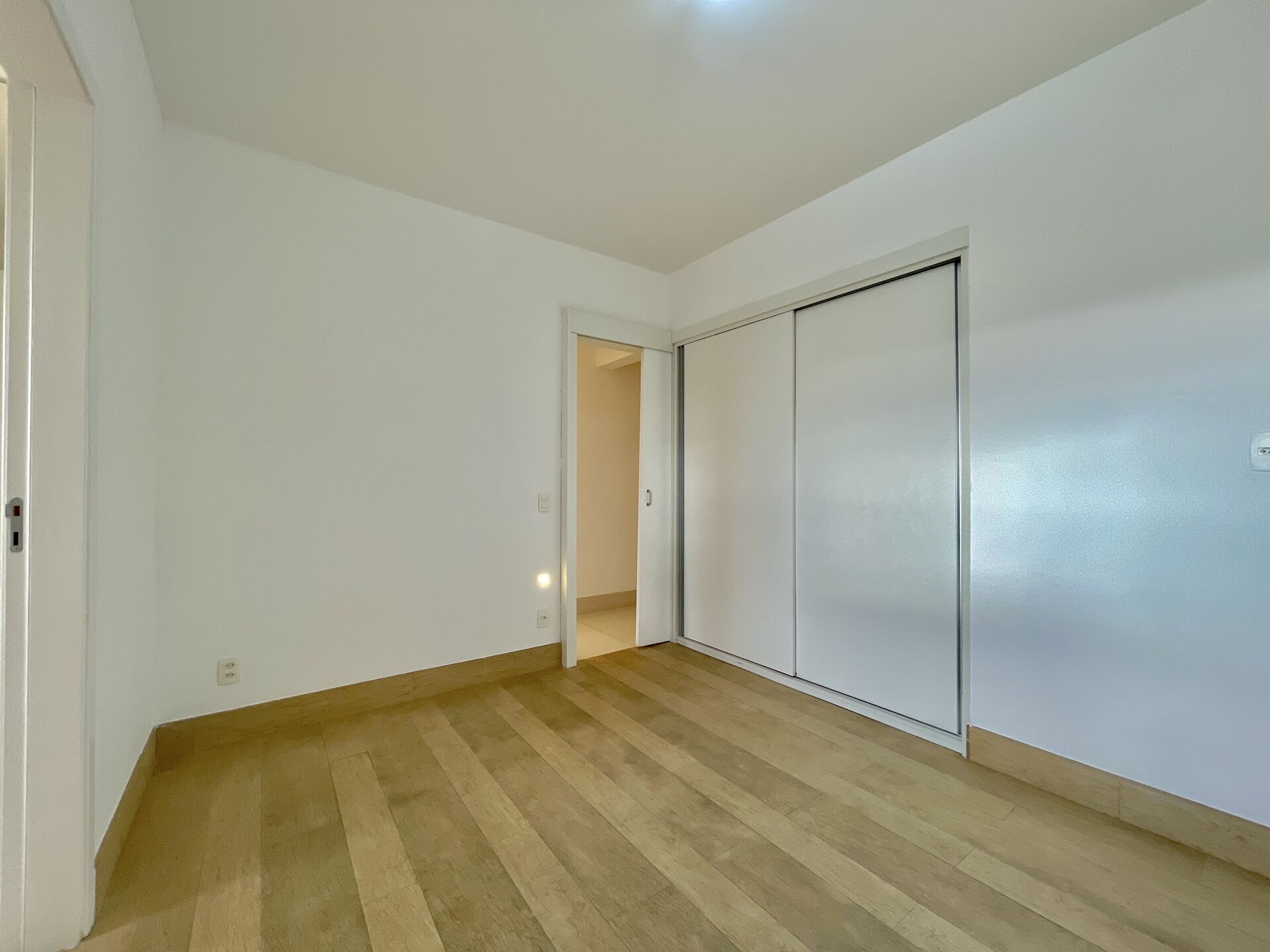 Apartamento à venda com 3 quartos, 202m² - Foto 21