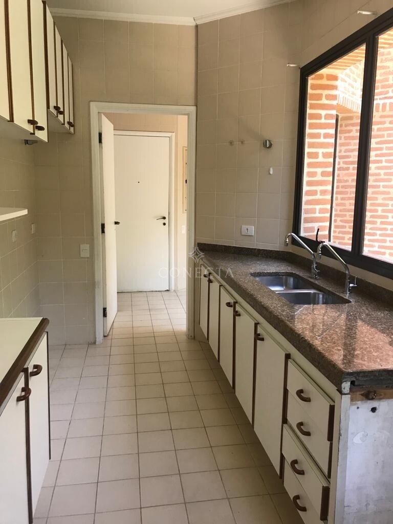 Apartamento para alugar com 3 quartos, 230m² - Foto 5