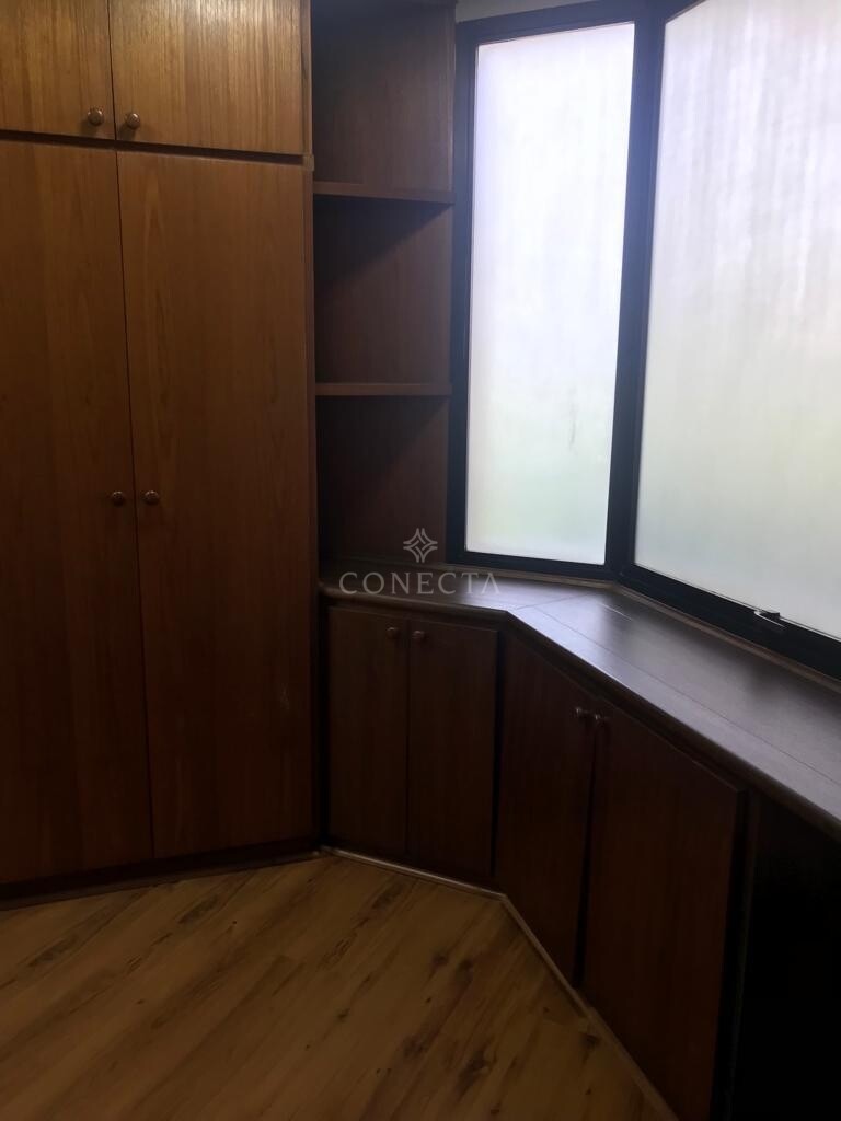 Apartamento para alugar com 3 quartos, 230m² - Foto 13