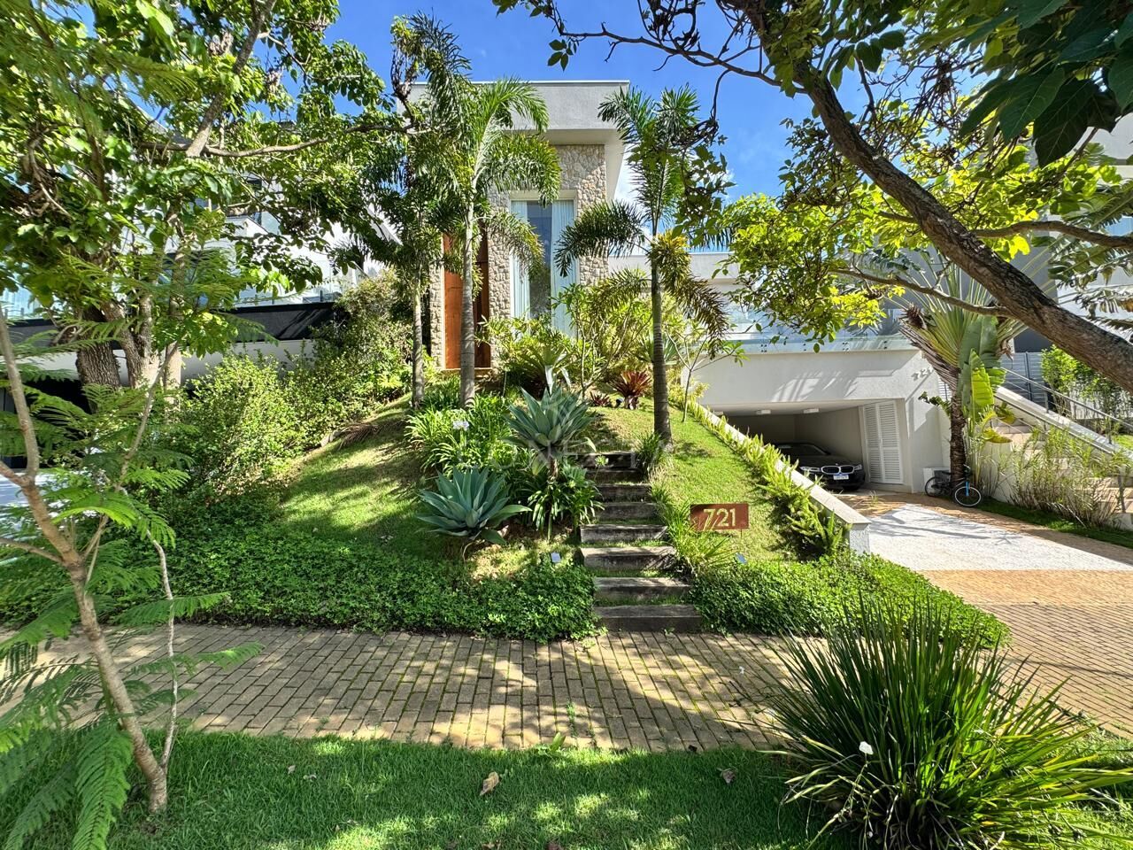 Casa, 5 quartos, 369 m² - Foto 1
