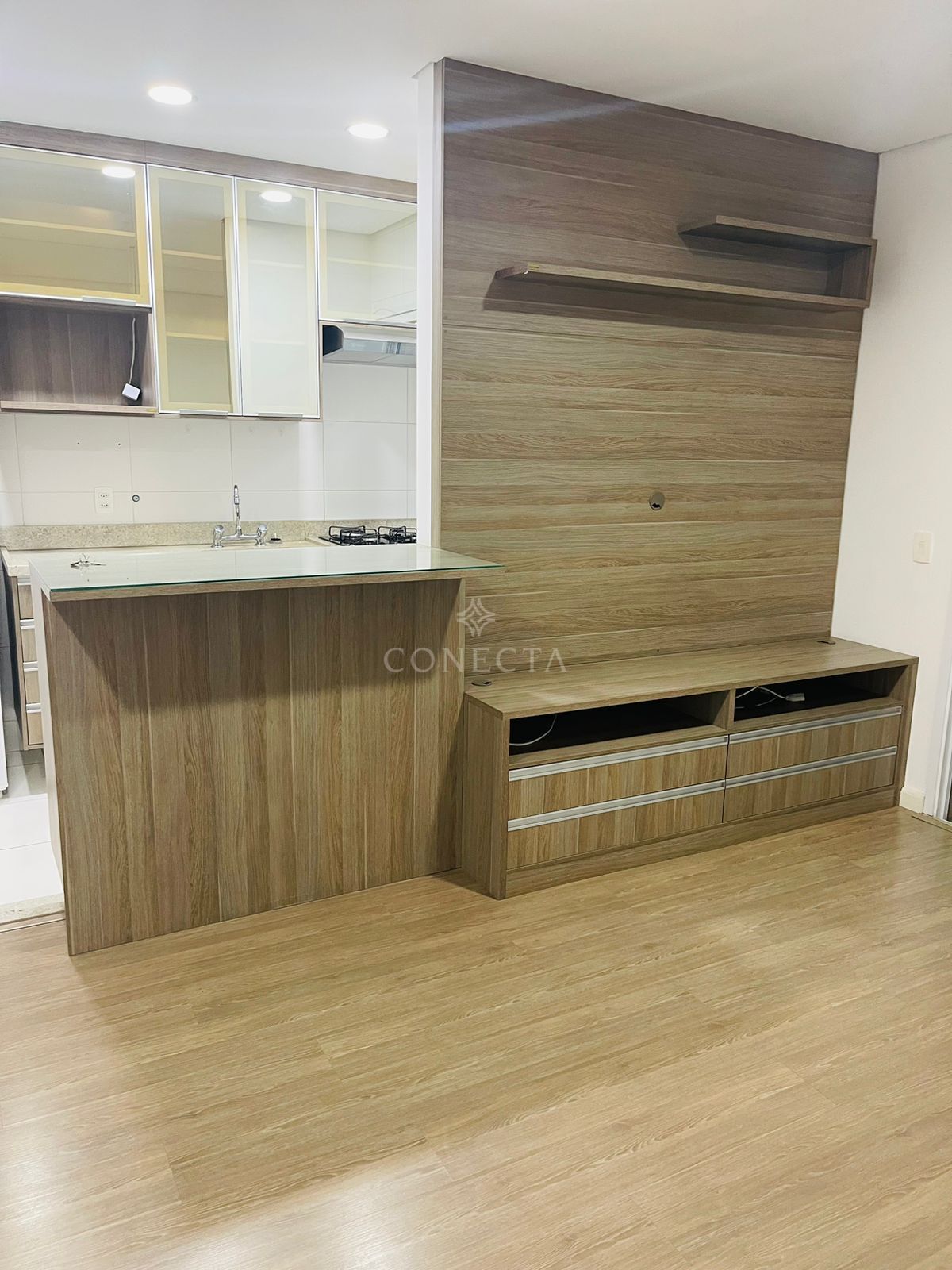 Apartamento à venda com 2 quartos, 70m² - Foto 3