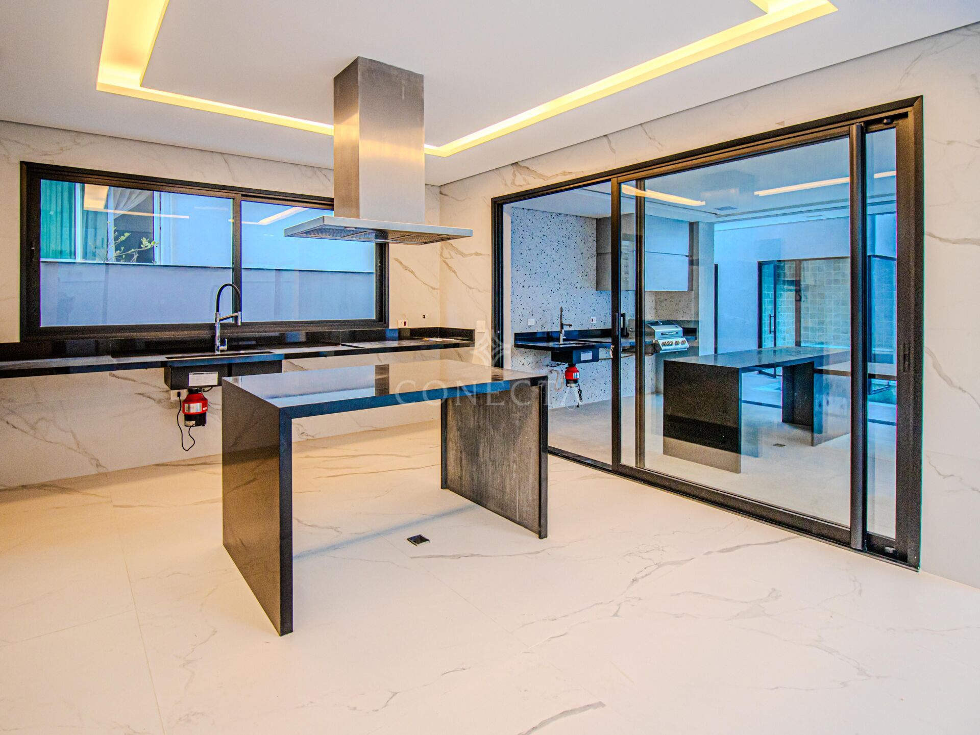 Casa, 4 quartos, 370 m² - Foto 13
