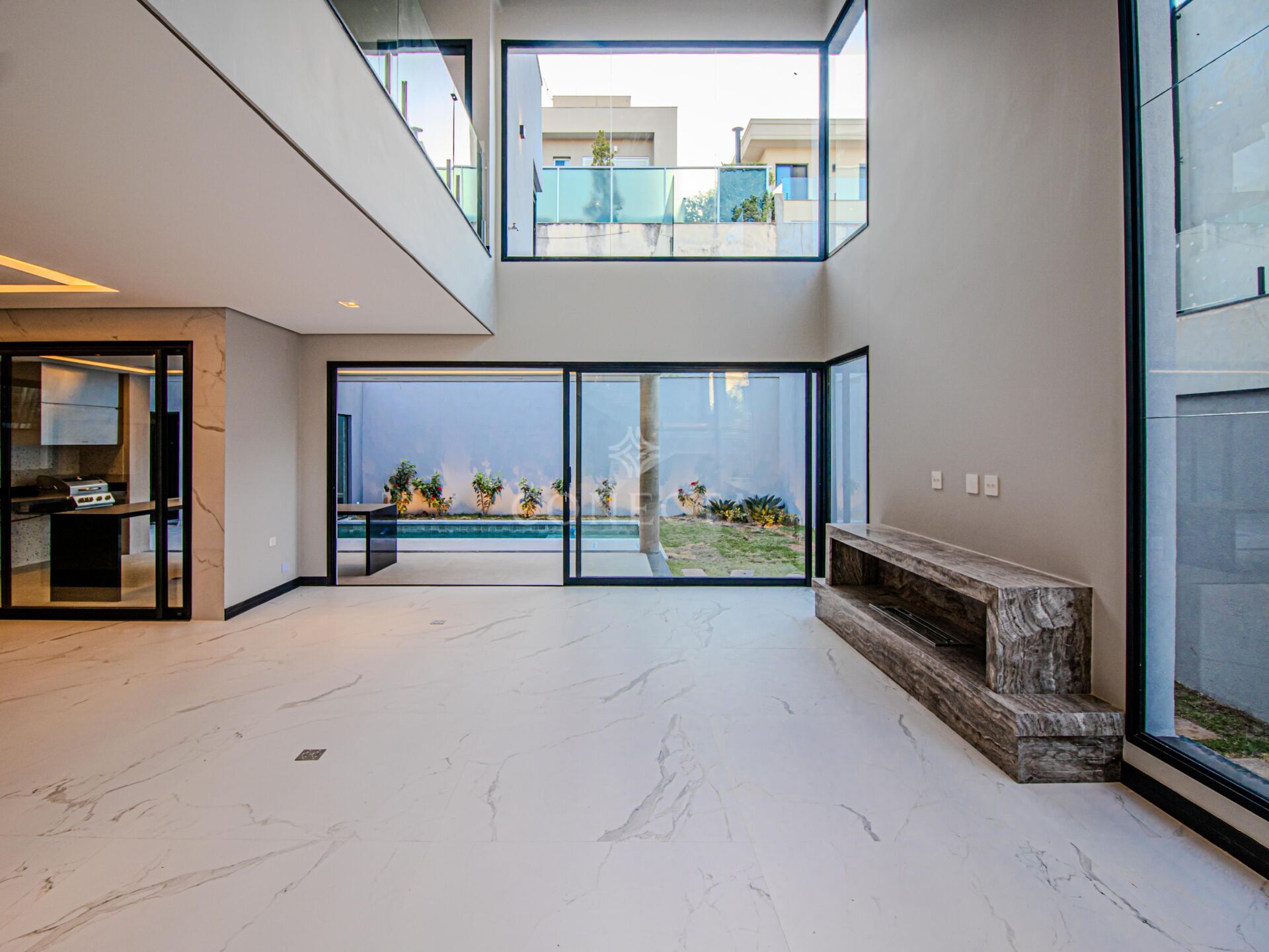 Casa, 4 quartos, 370 m² - Foto 17