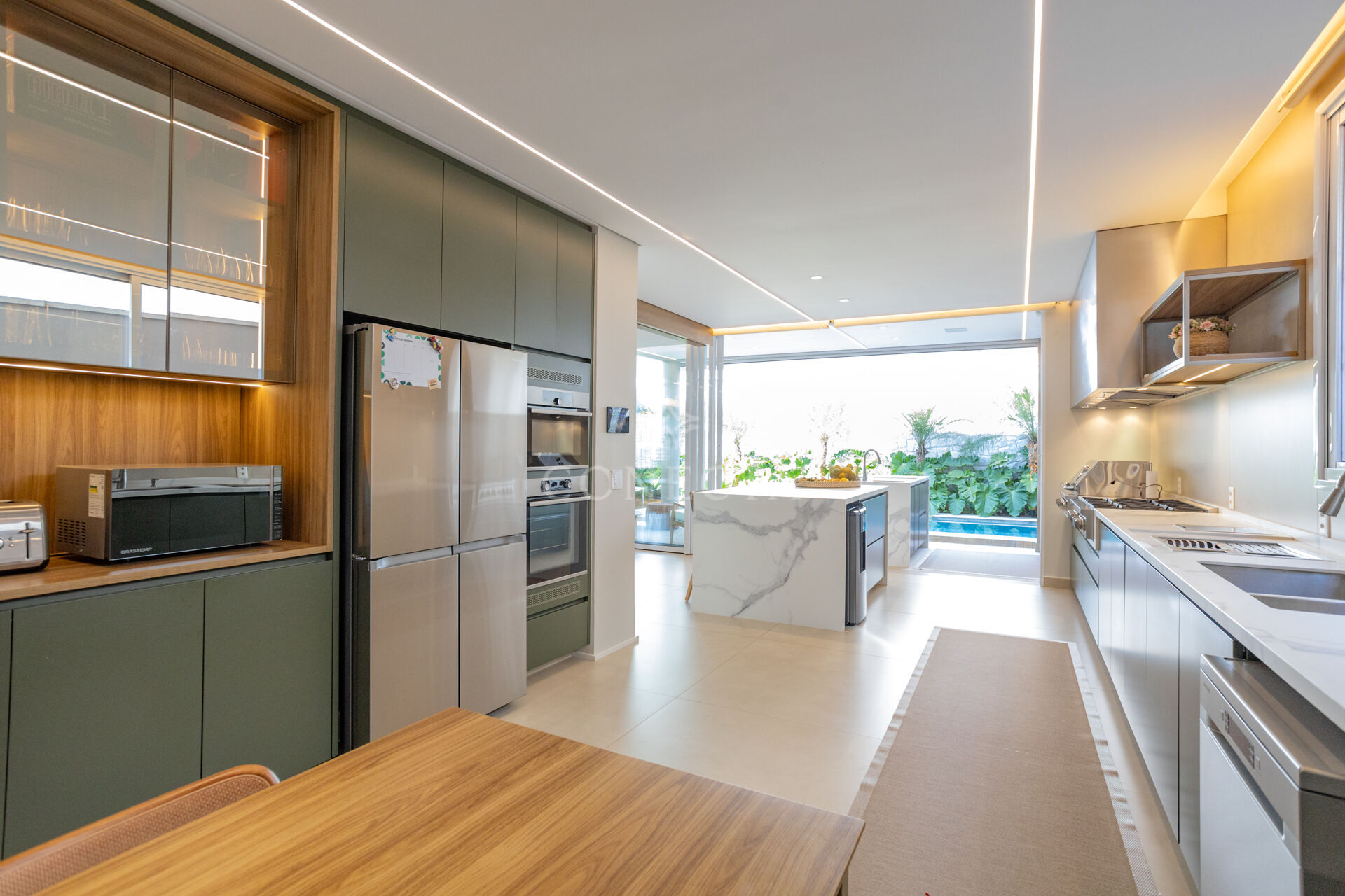 Casa à venda com 4 quartos, 500m² - Foto 9