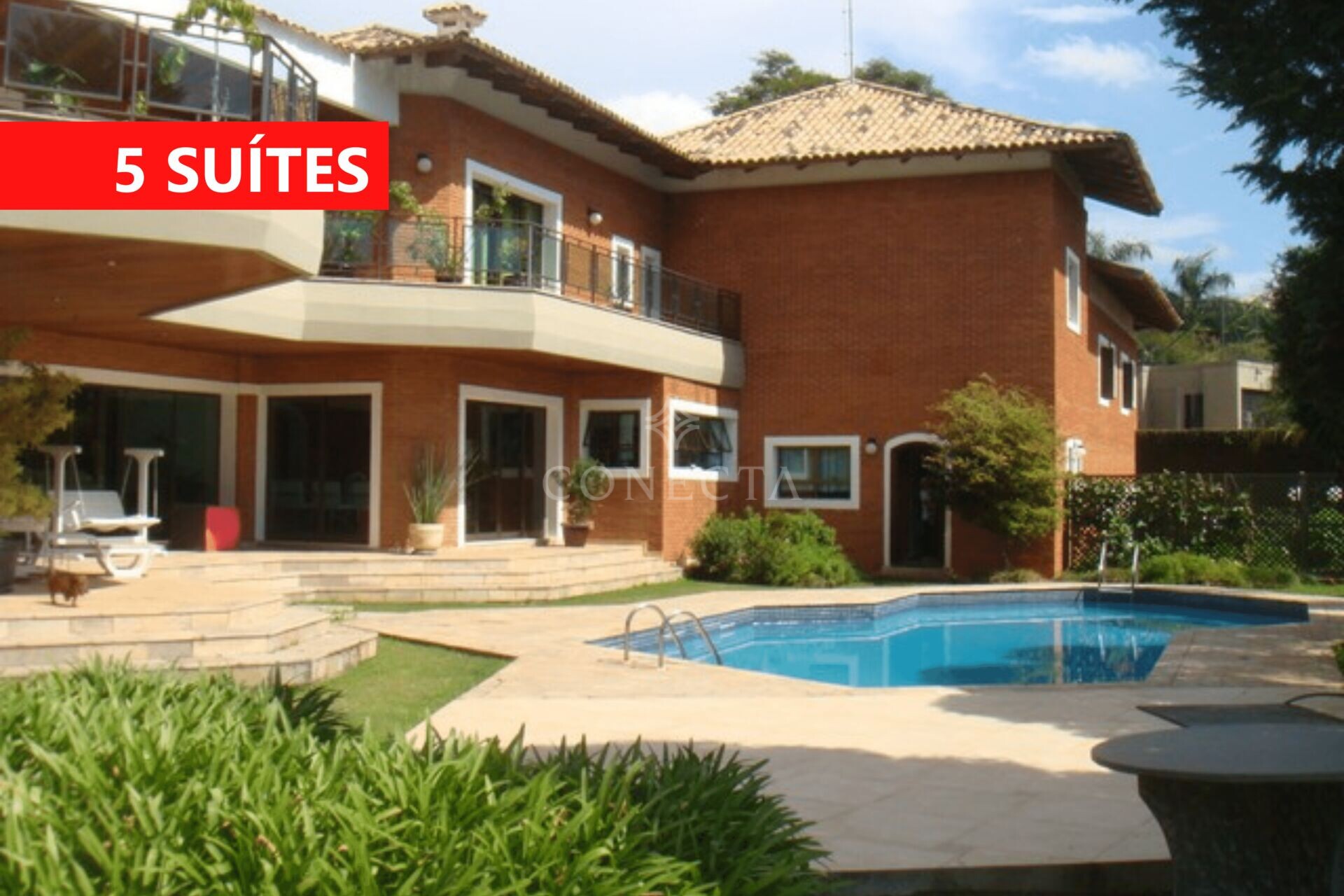 Casa à venda com 5 quartos, 2400m² - Foto 1