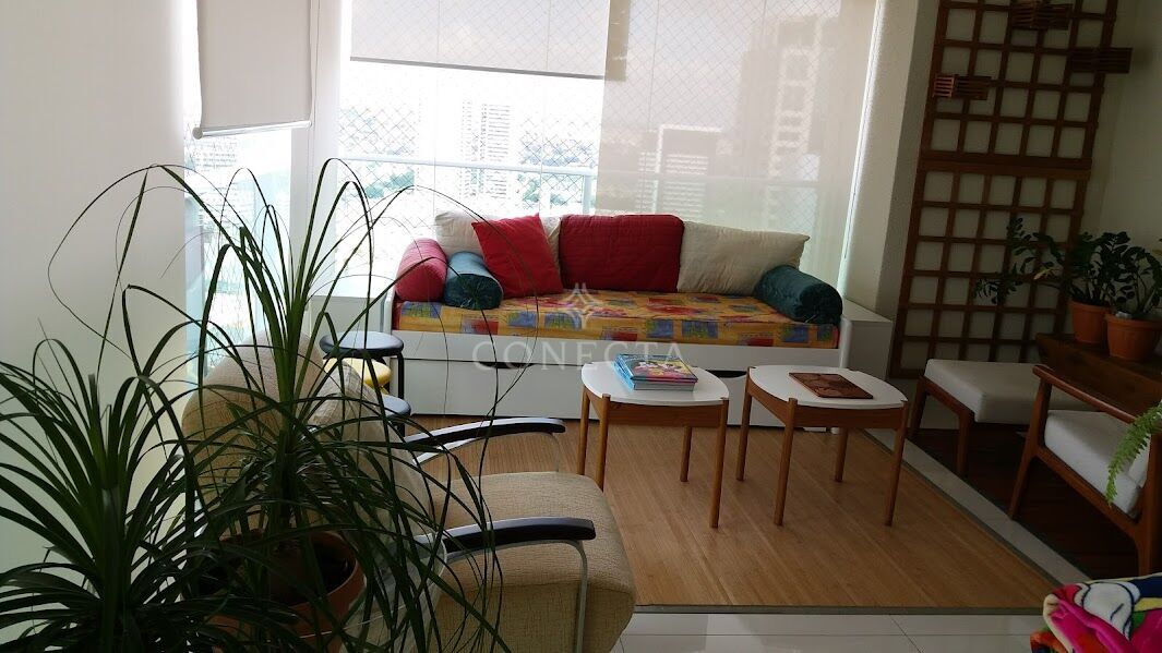 Apartamento para alugar com 4 quartos, 207m² - Foto 1