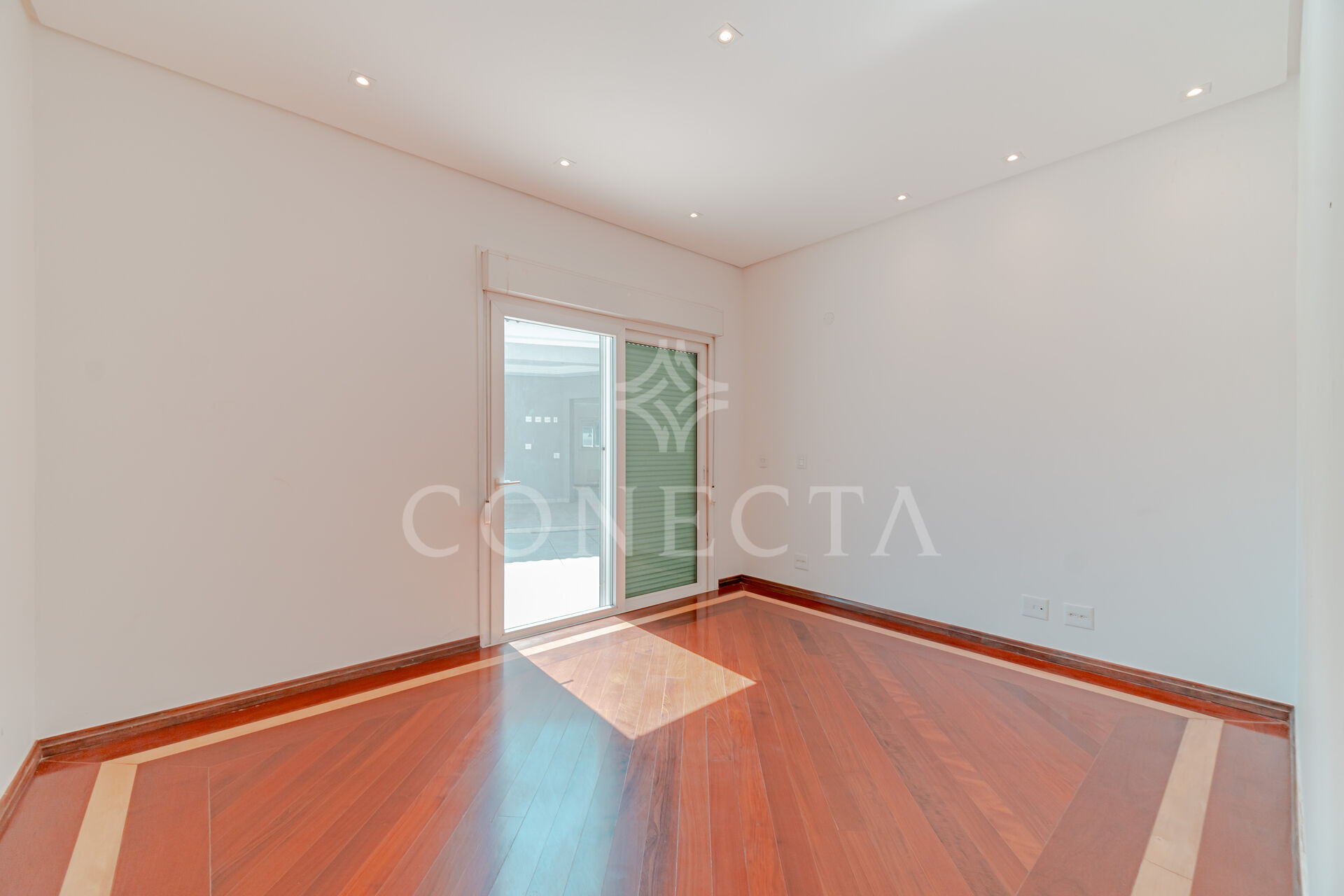 Casa à venda com 5 quartos, 1150m² - Foto 14