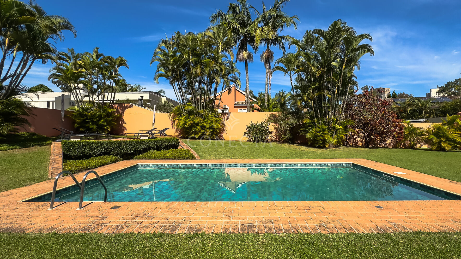 Casa, 4 quartos, 338 m² - Foto 2