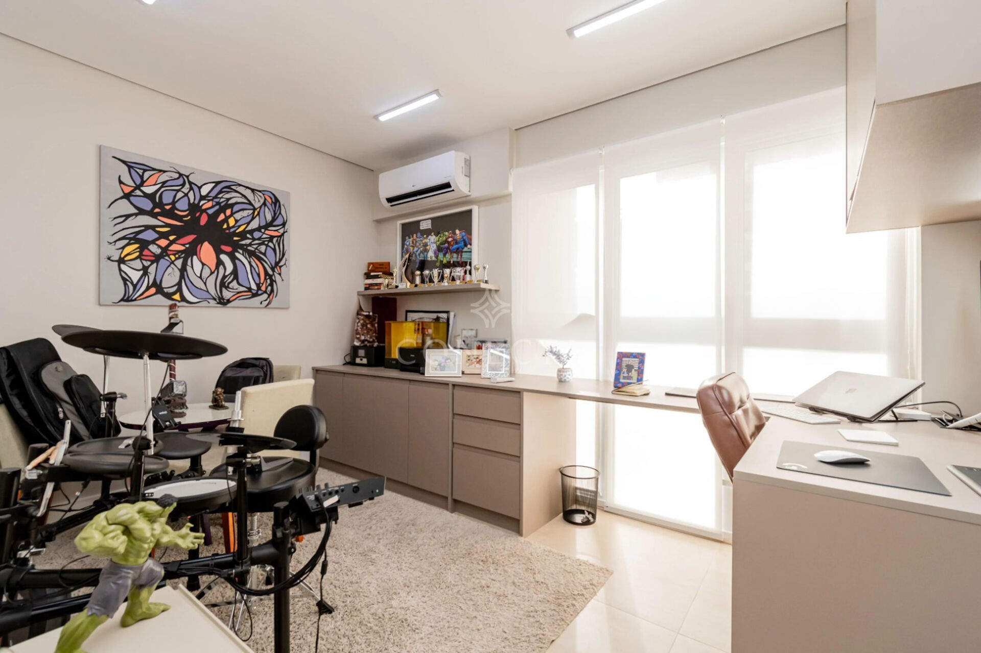 Apartamento à venda com 3 quartos, 136m² - Foto 11