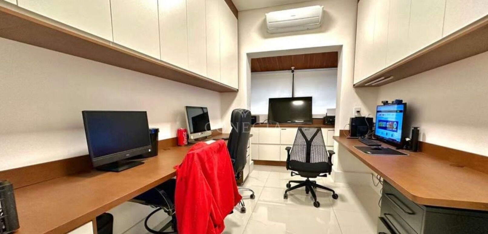Casa para alugar com 4 quartos, 560m² - Foto 21
