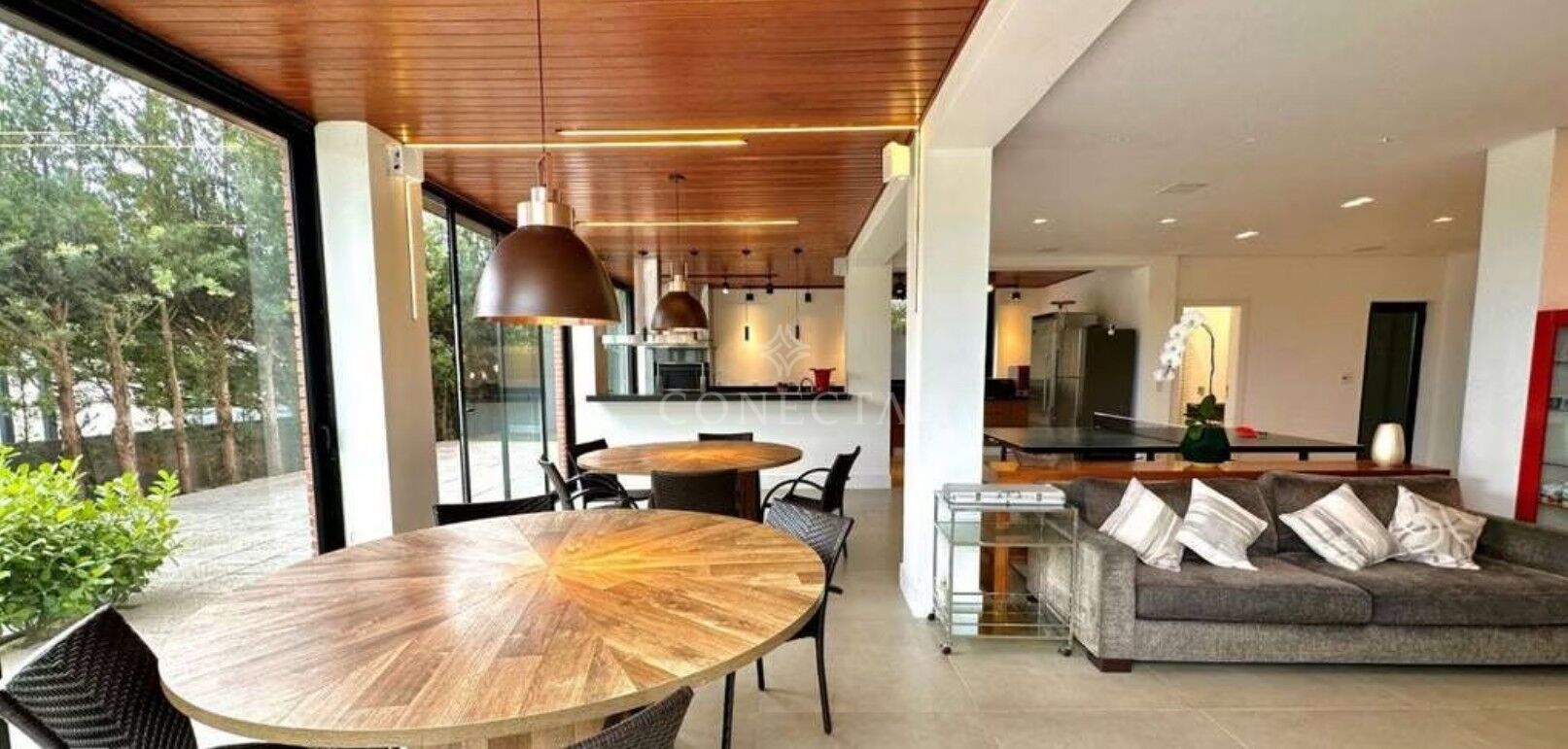 Casa para alugar com 4 quartos, 560m² - Foto 10