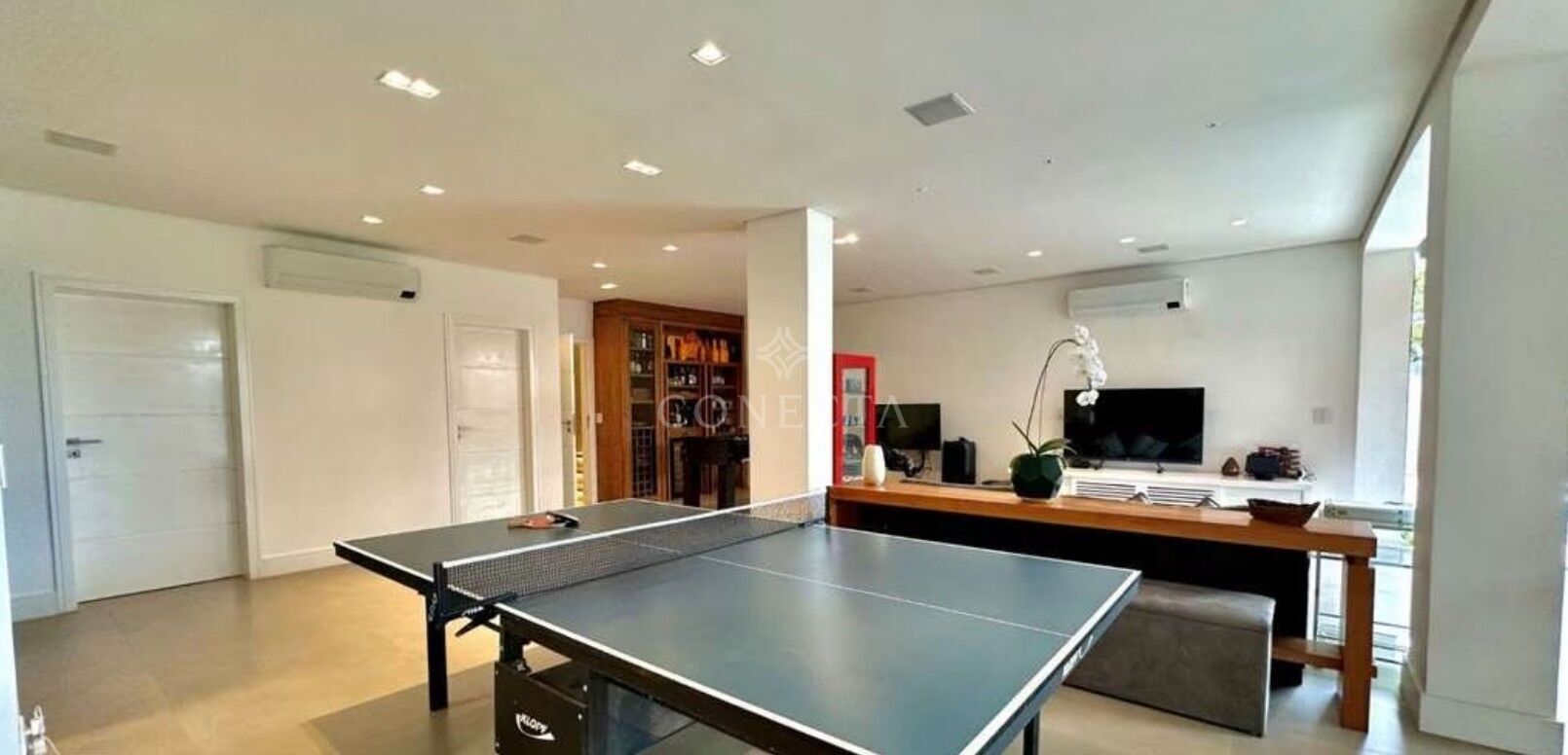 Casa para alugar com 4 quartos, 560m² - Foto 16