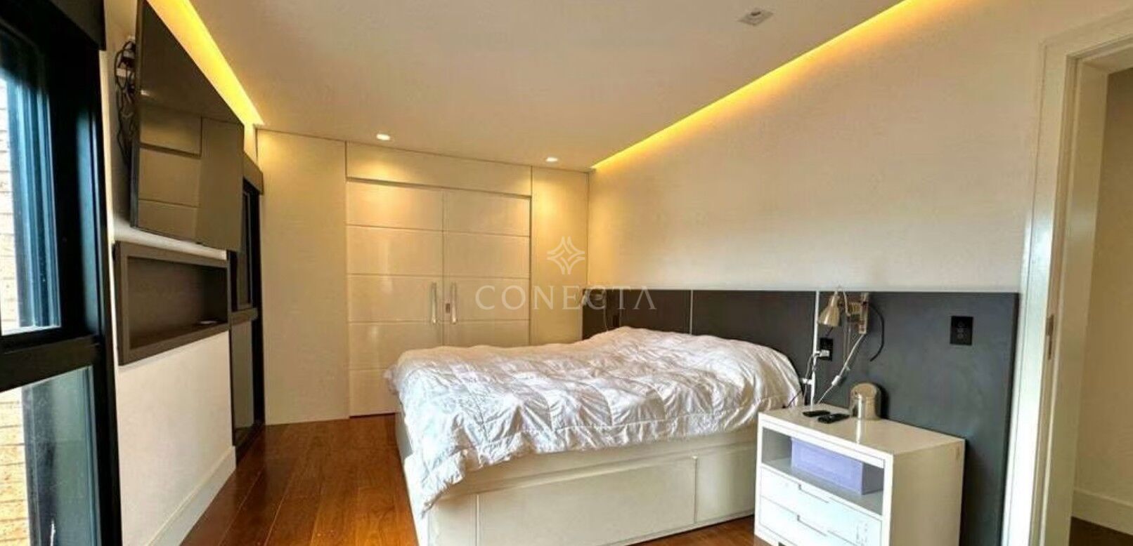 Casa para alugar com 4 quartos, 560m² - Foto 17
