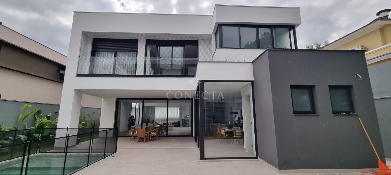 Casa à venda com 4 quartos, 588m² - Foto 4