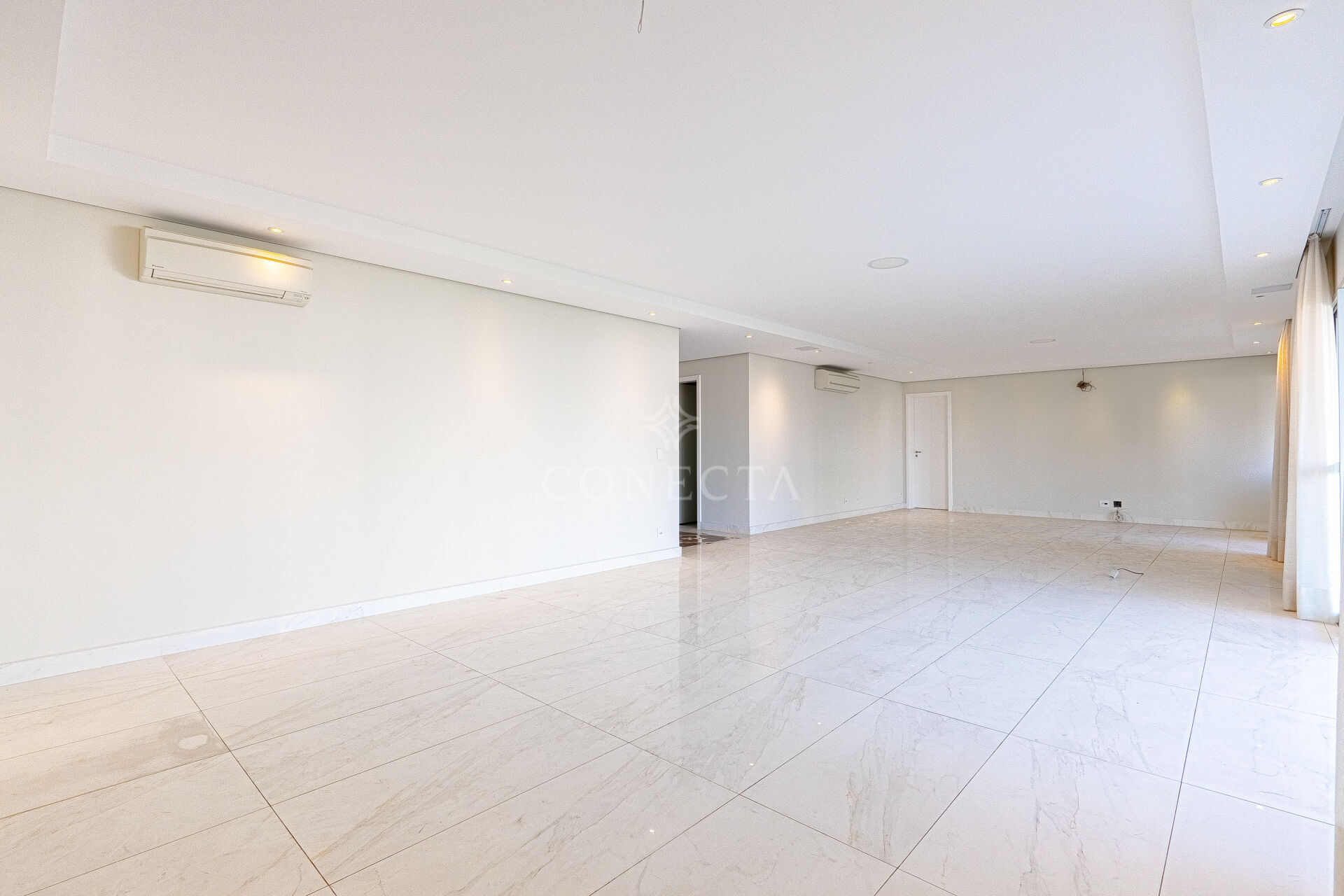 Apartamento à venda com 3 quartos, 243m² - Foto 13