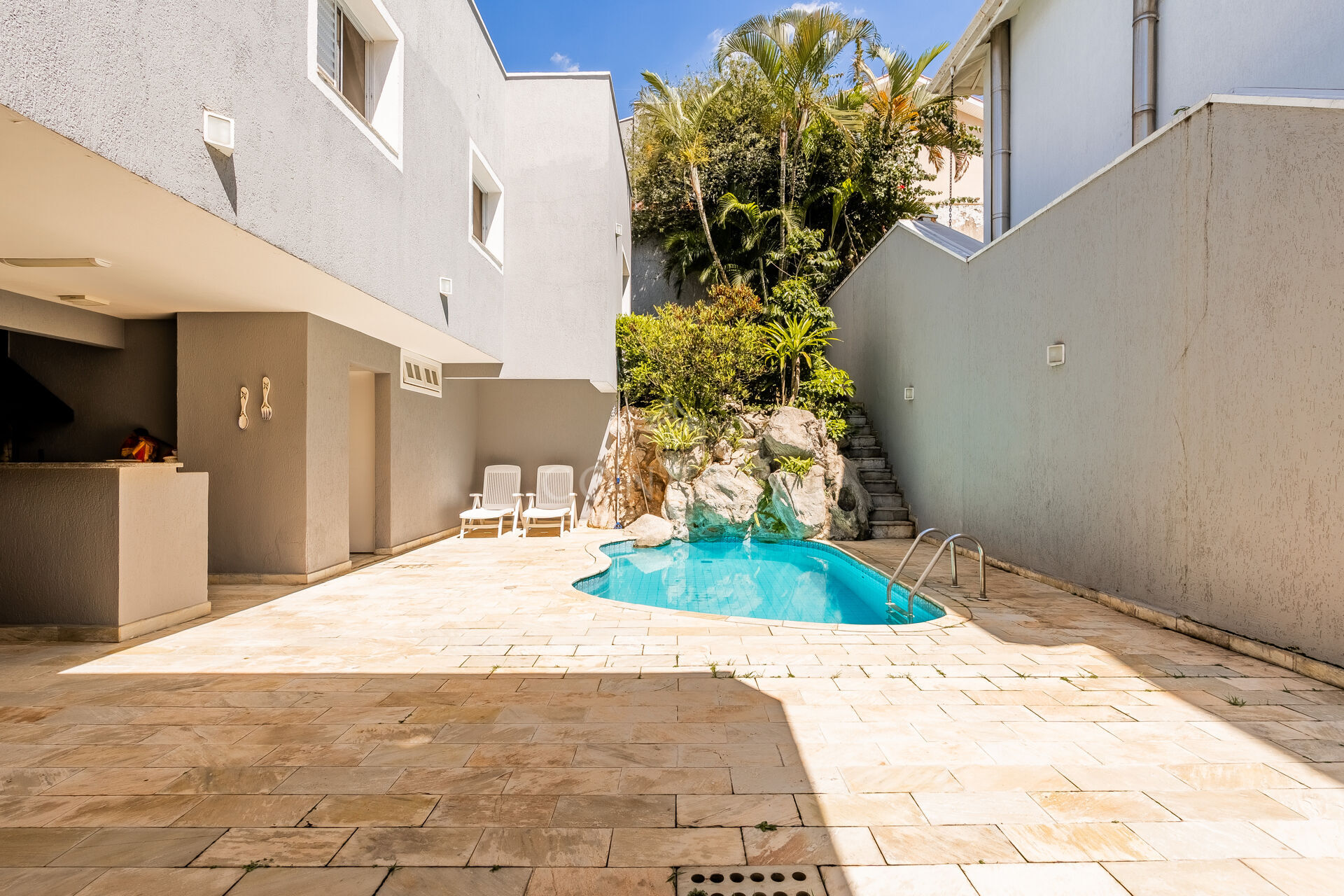 Casa, 4 quartos, 316 m² - Foto 2