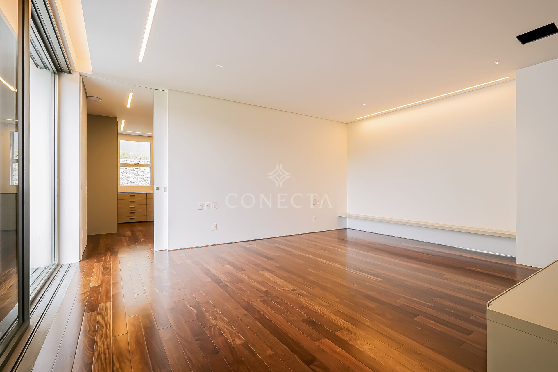 Casa à venda com 4 quartos, 1300m² - Foto 38