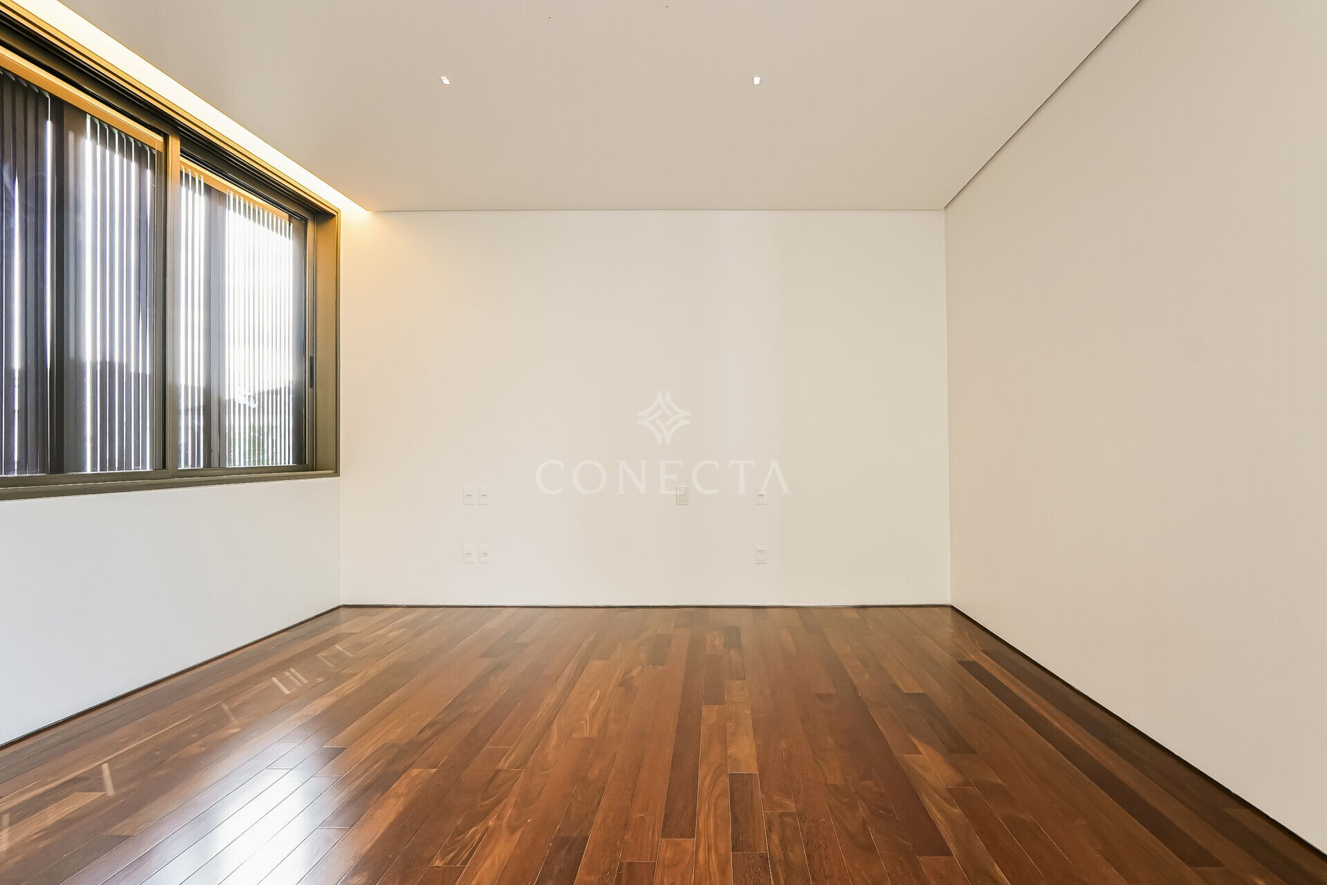 Casa à venda com 4 quartos, 1300m² - Foto 30