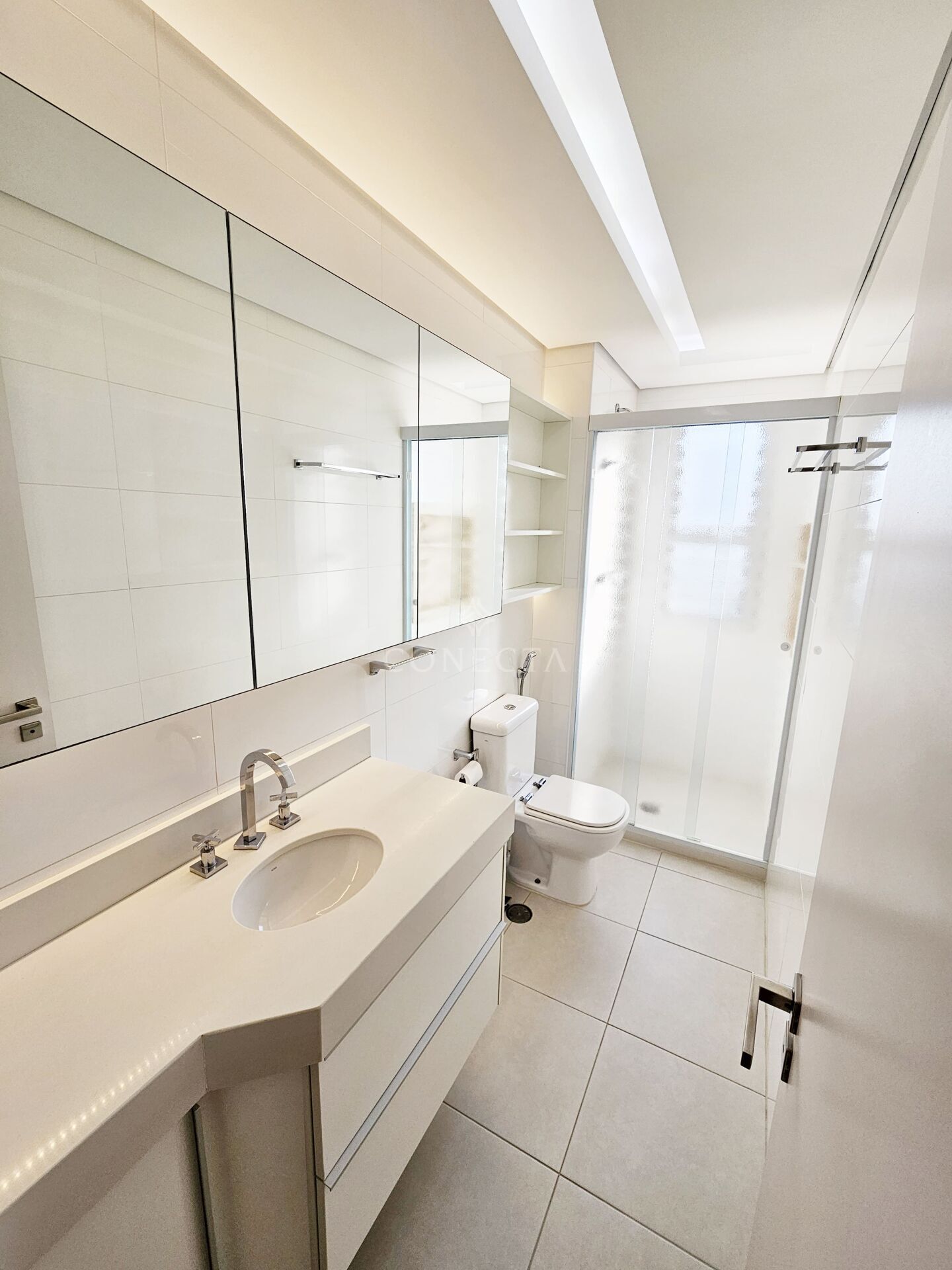 Apartamento para alugar com 2 quartos, 74m² - Foto 24