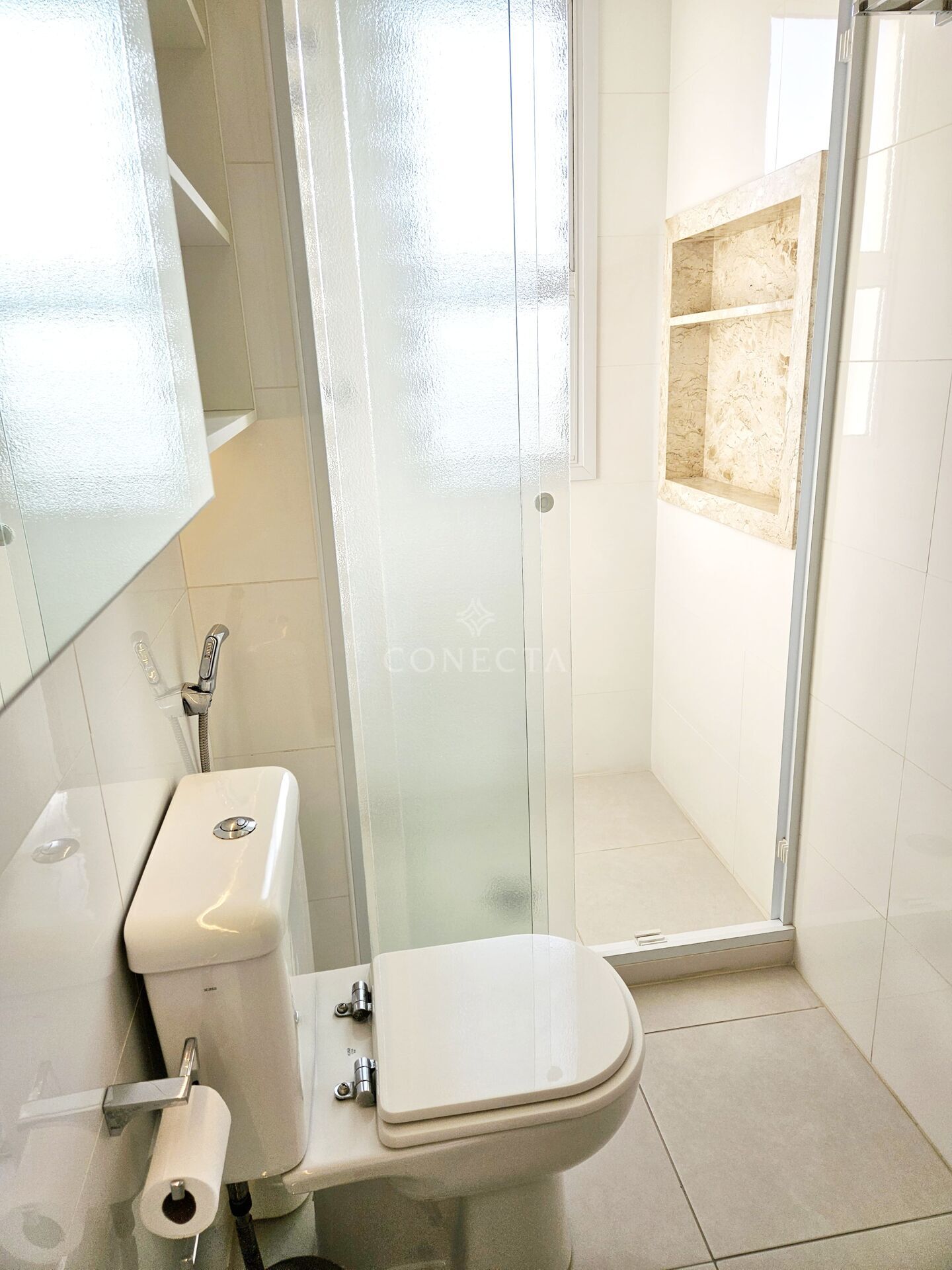 Apartamento para alugar com 2 quartos, 74m² - Foto 28