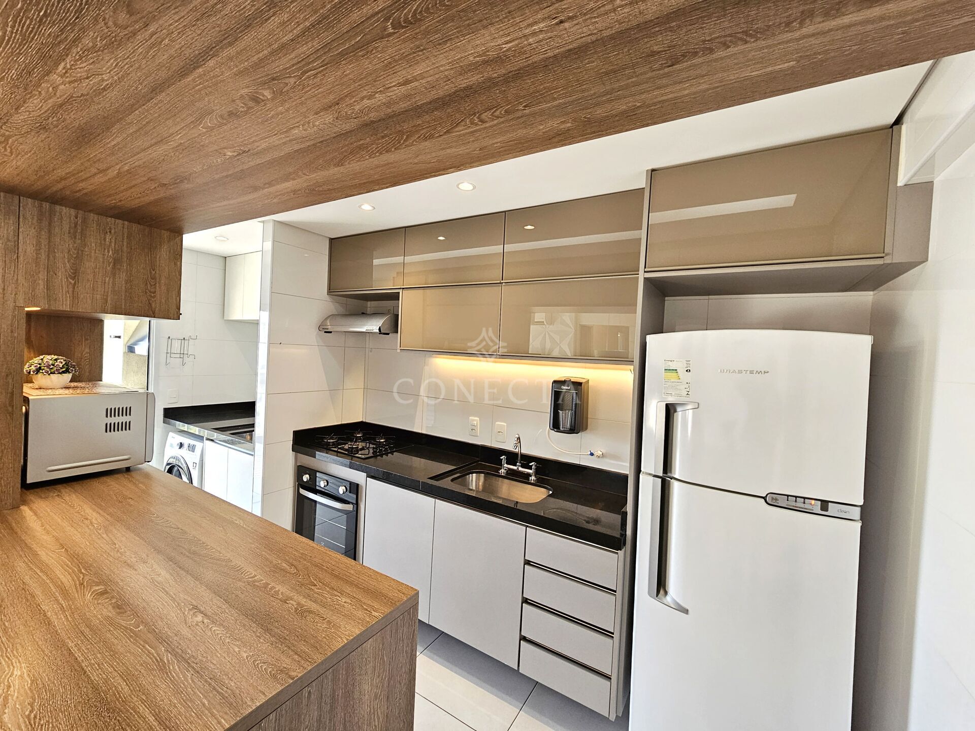 Apartamento para alugar com 2 quartos, 74m² - Foto 9