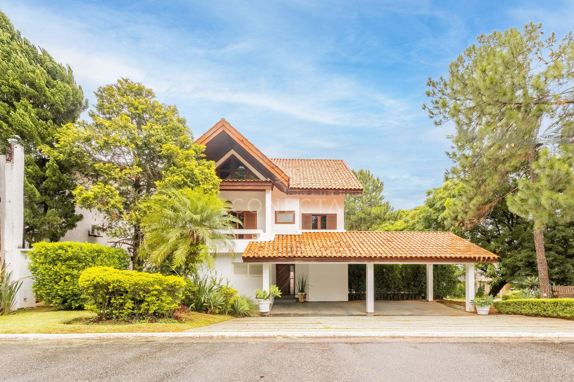 Casa, 4 quartos, 335 m² - Foto 1
