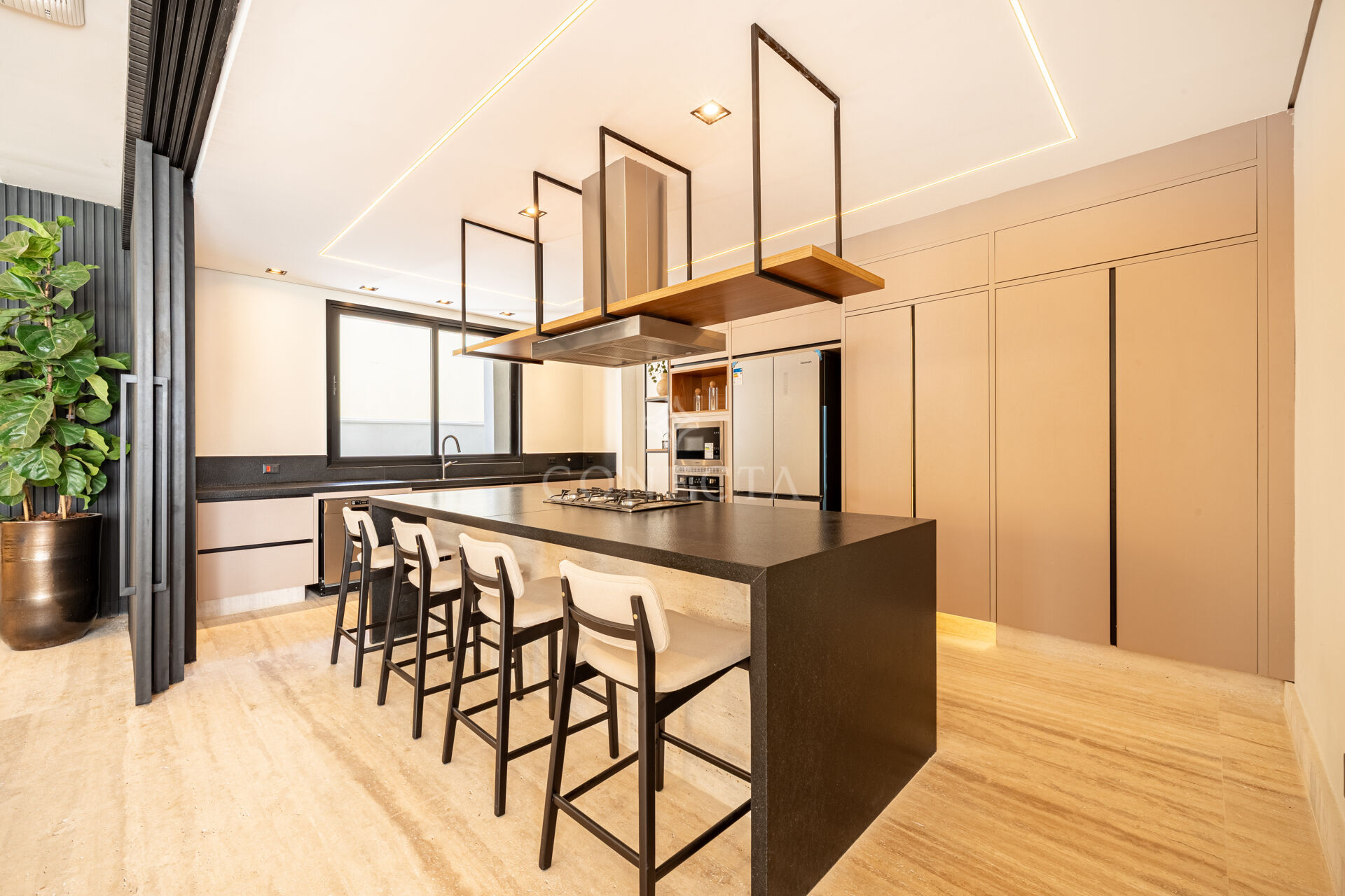 Casa à venda com 4 quartos, 980m² - Foto 15