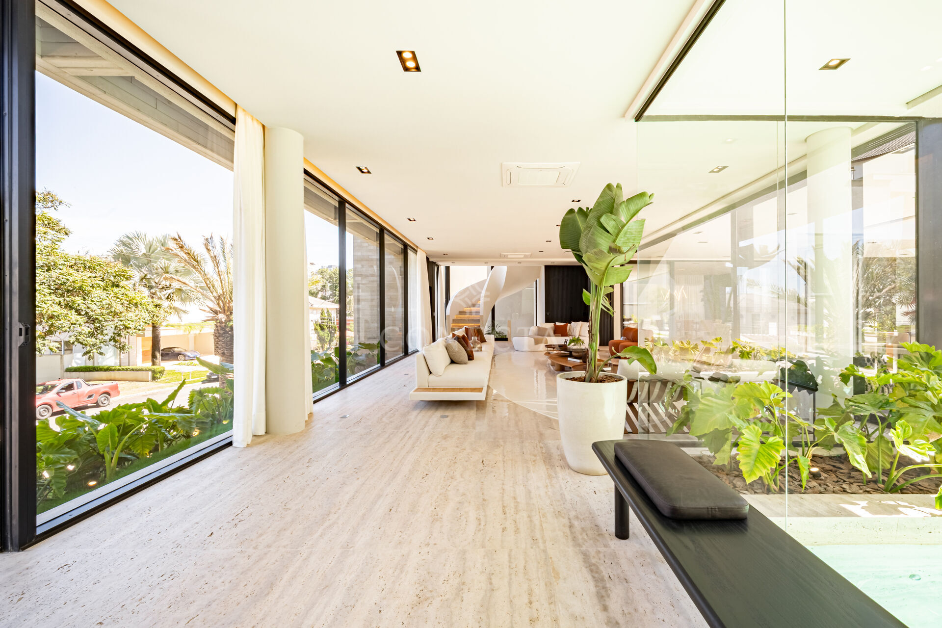 Casa à venda com 4 quartos, 980m² - Foto 4