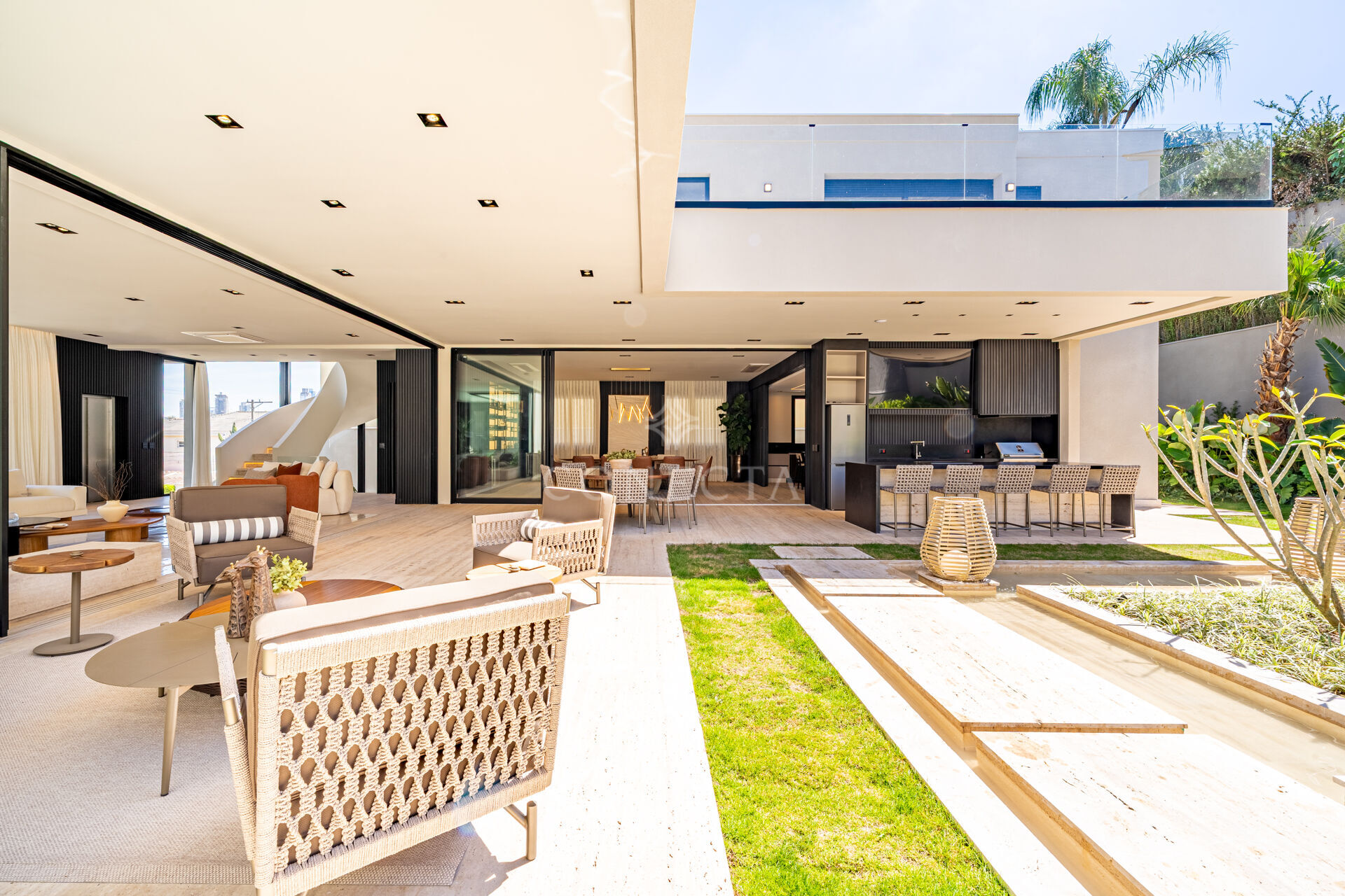 Casa à venda com 4 quartos, 980m² - Foto 18