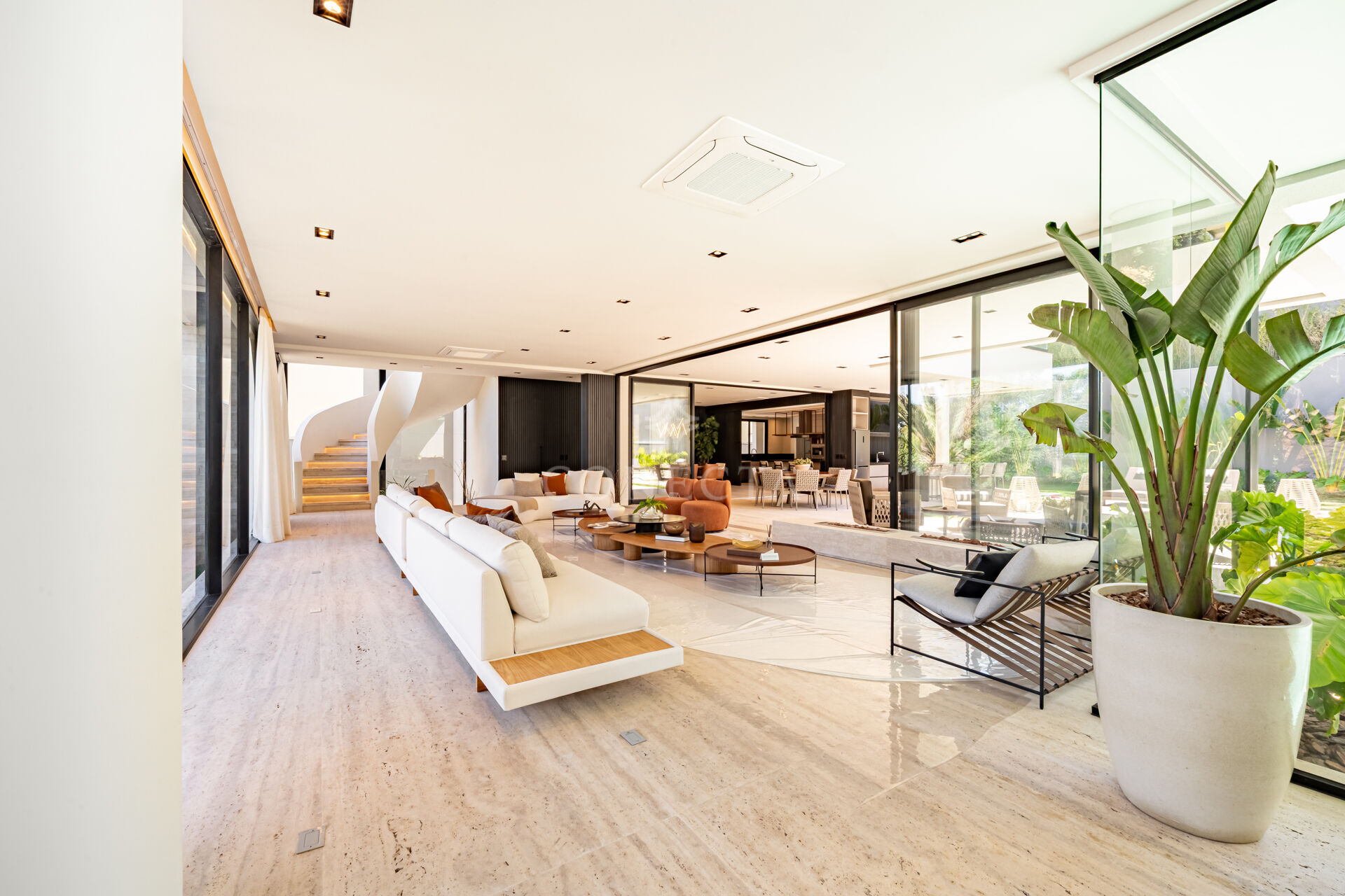 Casa à venda com 4 quartos, 980m² - Foto 8