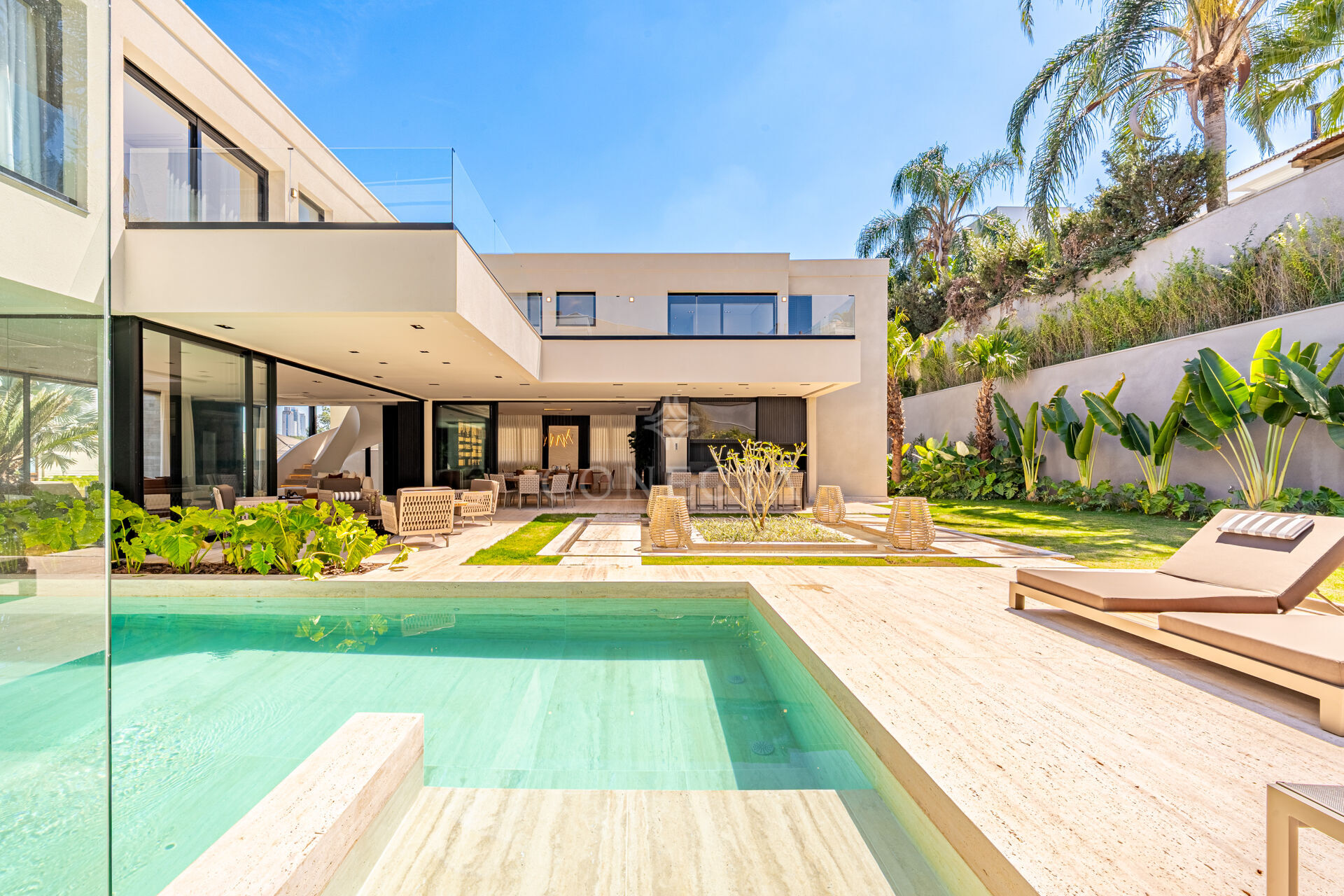 Casa à venda com 4 quartos, 980m² - Foto 23