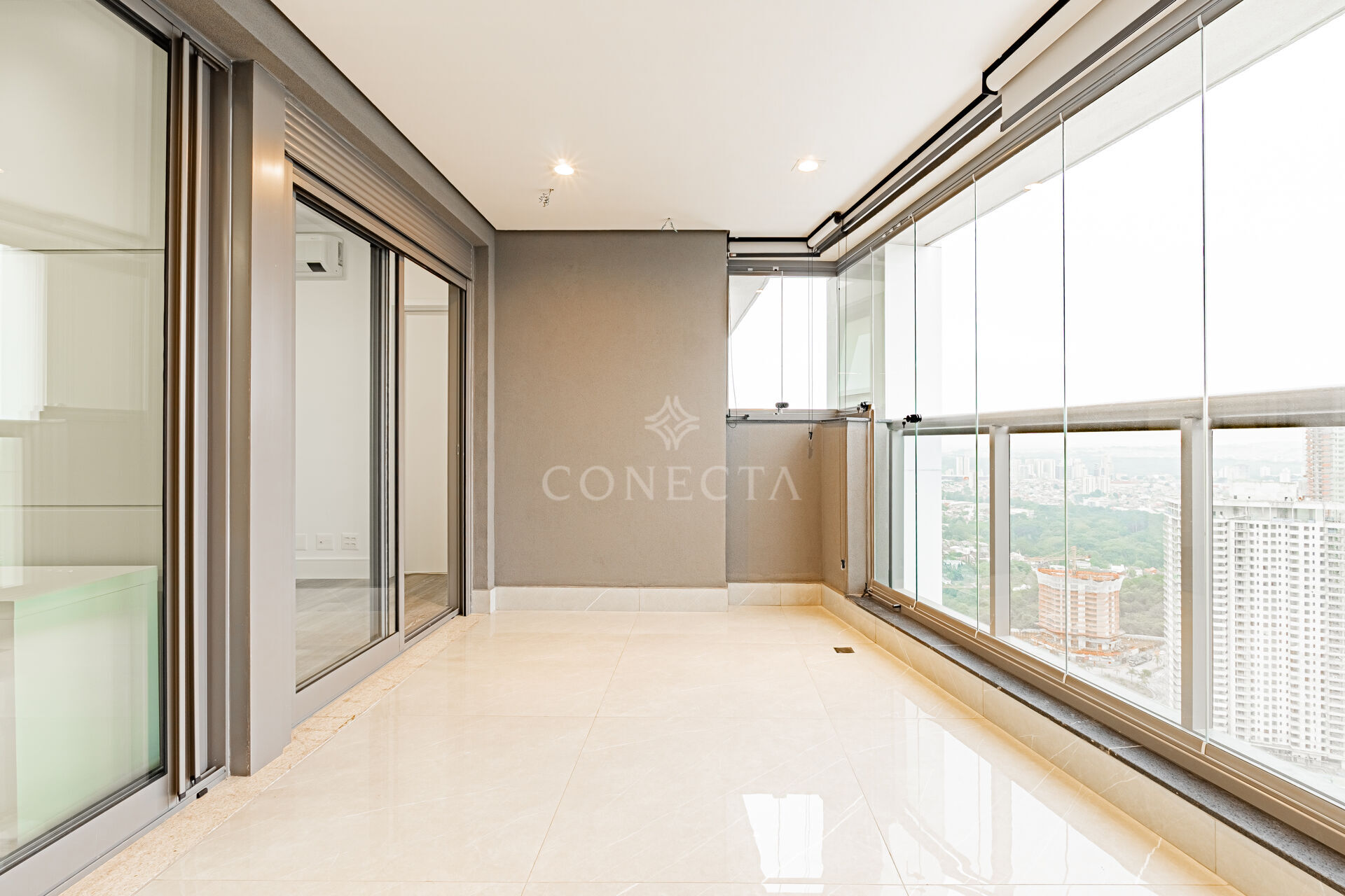 Apartamento à venda com 3 quartos, 123m² - Foto 12