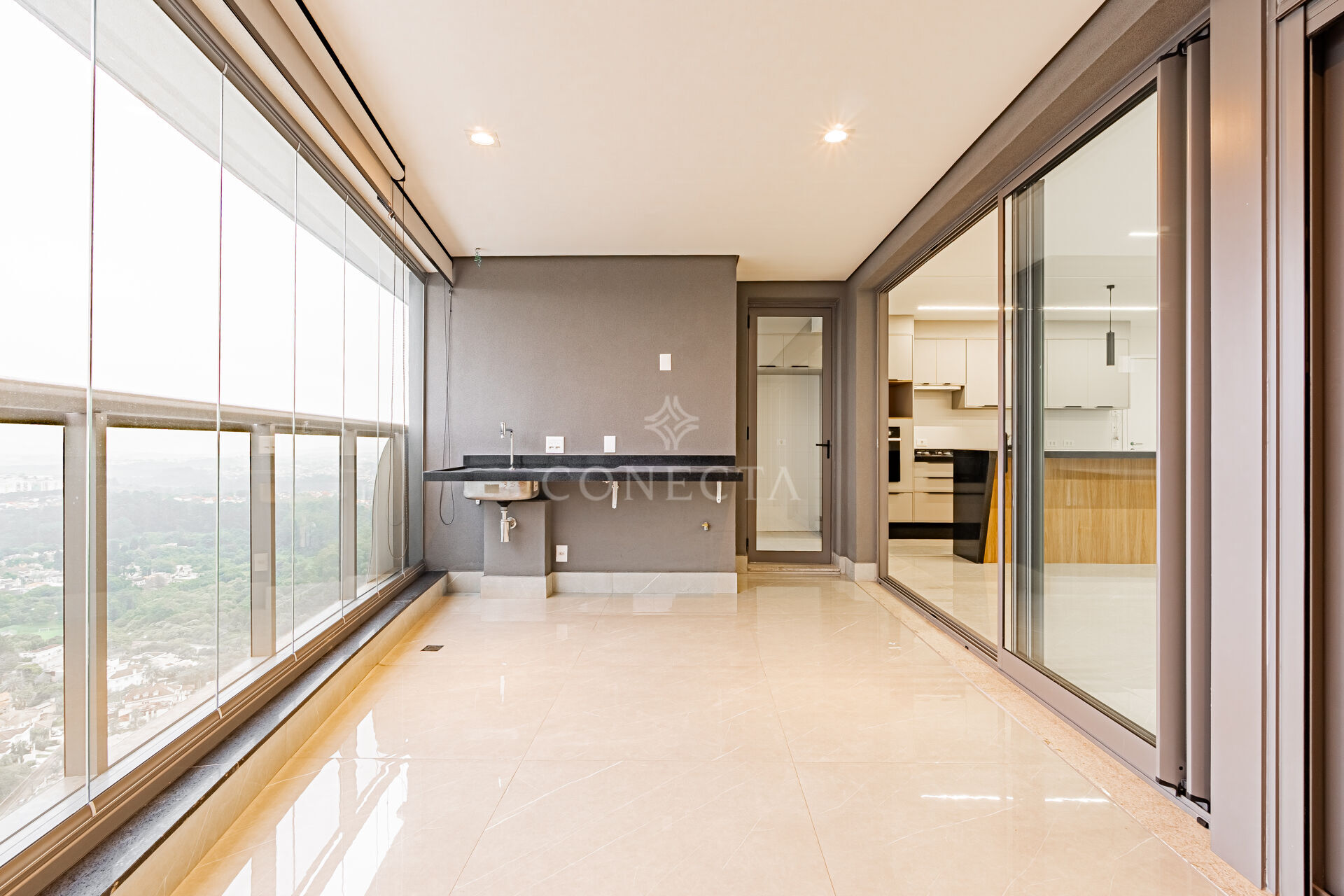 Apartamento à venda com 3 quartos, 123m² - Foto 11