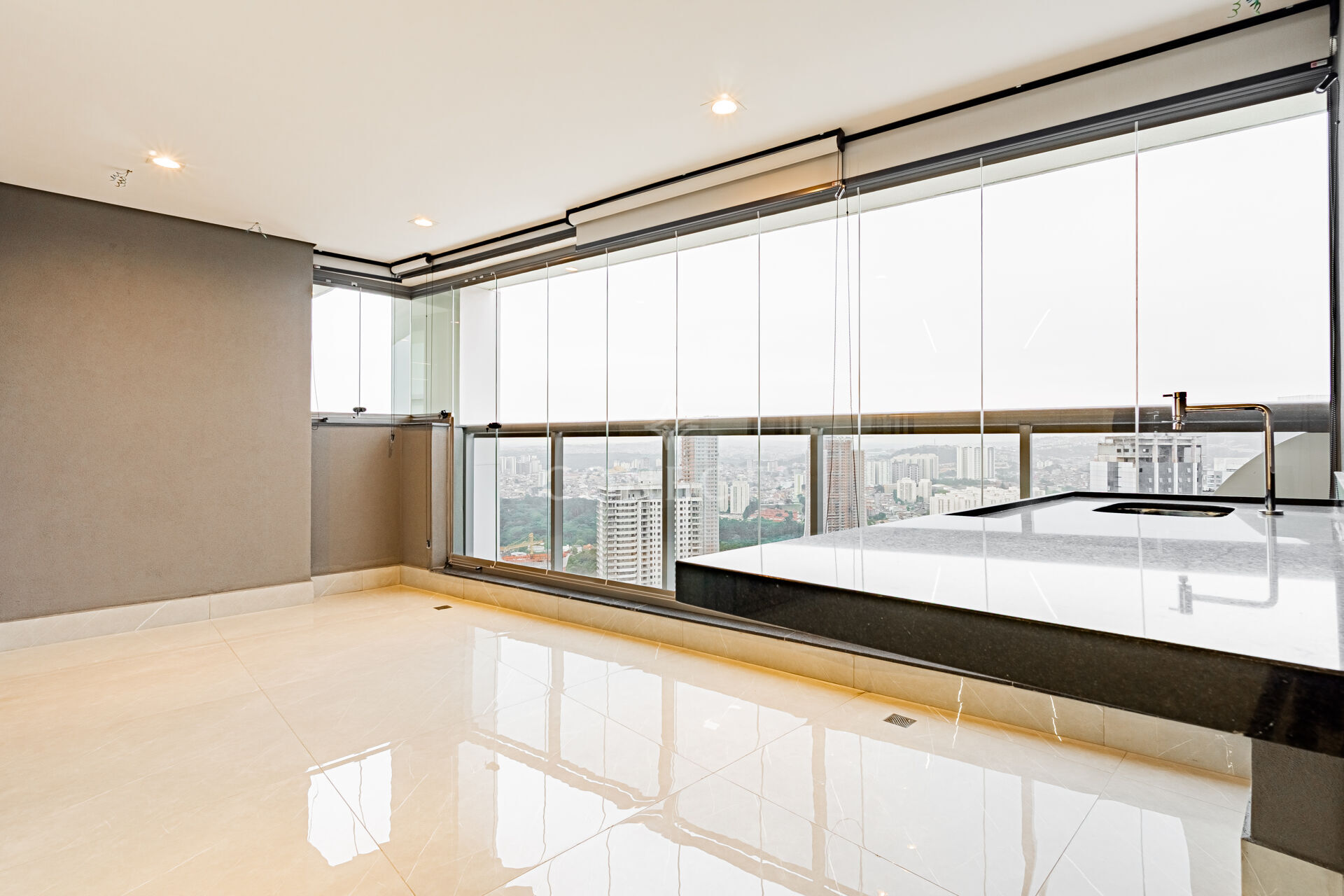 Apartamento à venda com 3 quartos, 123m² - Foto 9