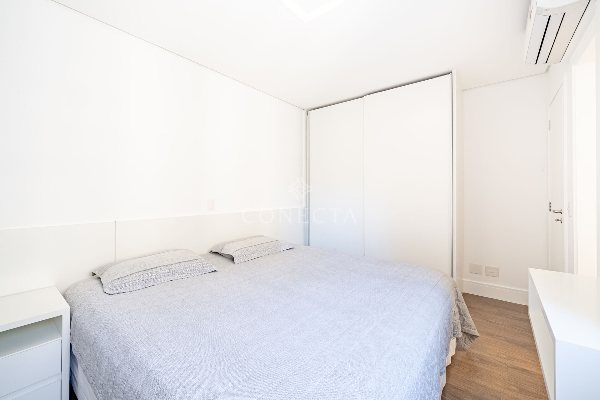 Apartamento para alugar com 4 quartos, 243m² - Foto 30