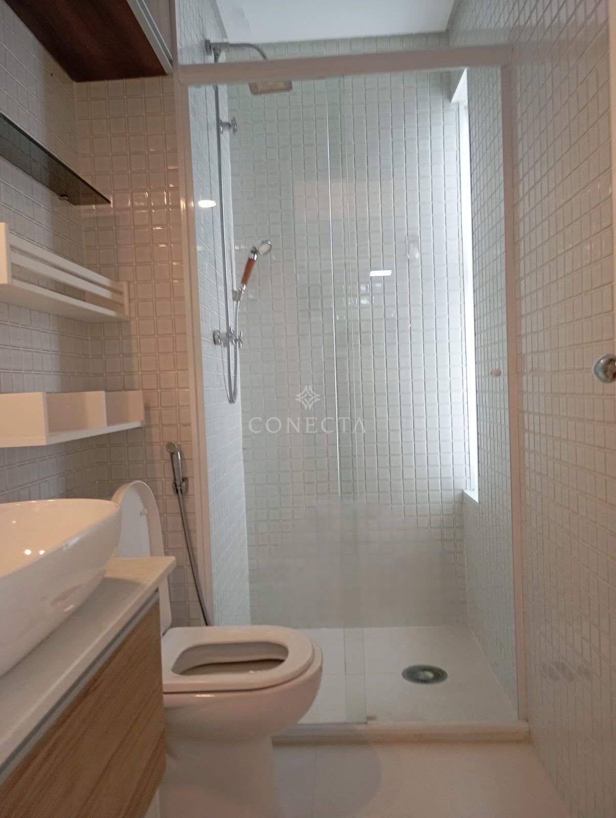 Apartamento para alugar com 2 quartos, 70m² - Foto 11