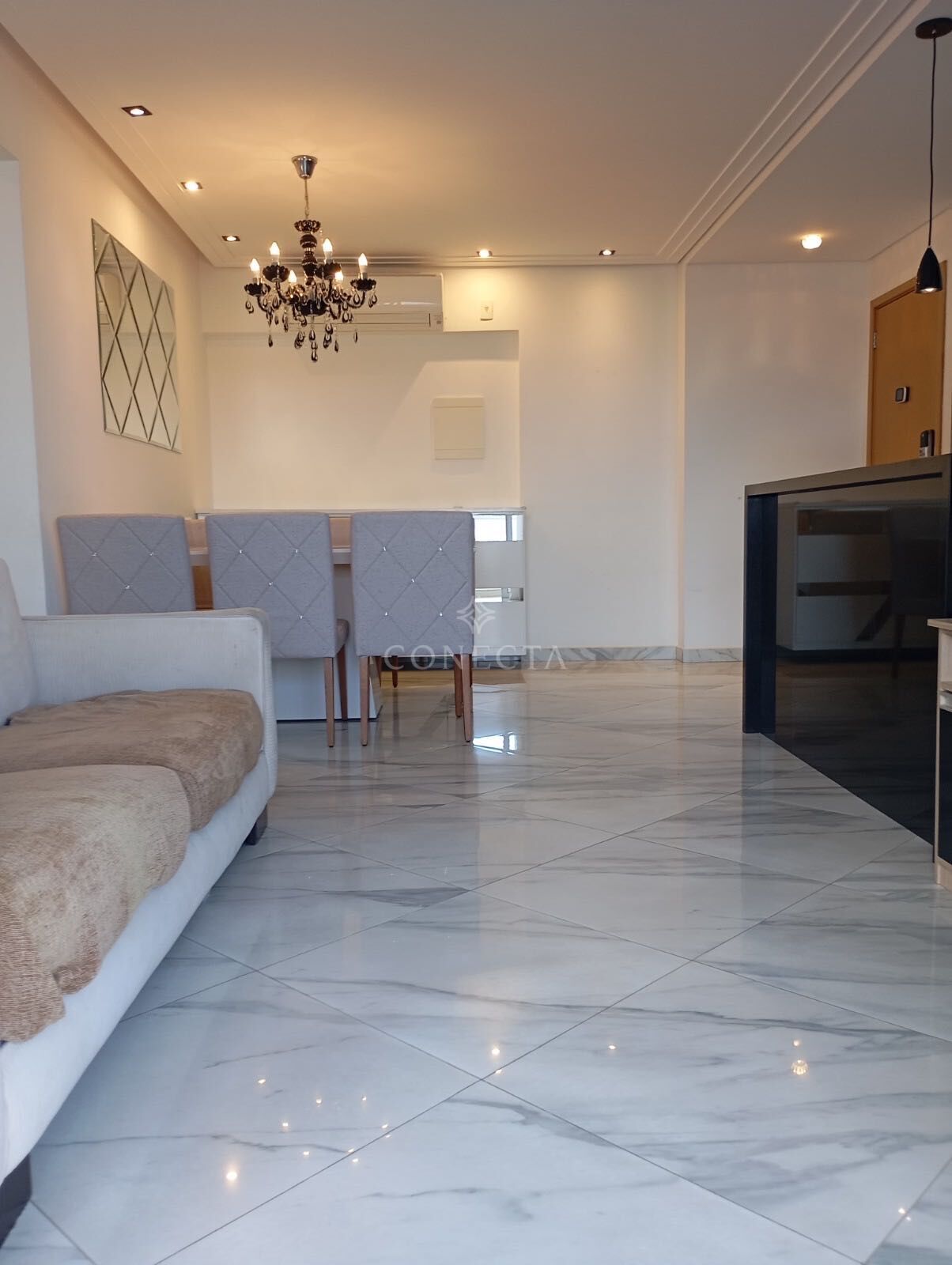 Apartamento para alugar com 2 quartos, 70m² - Foto 2