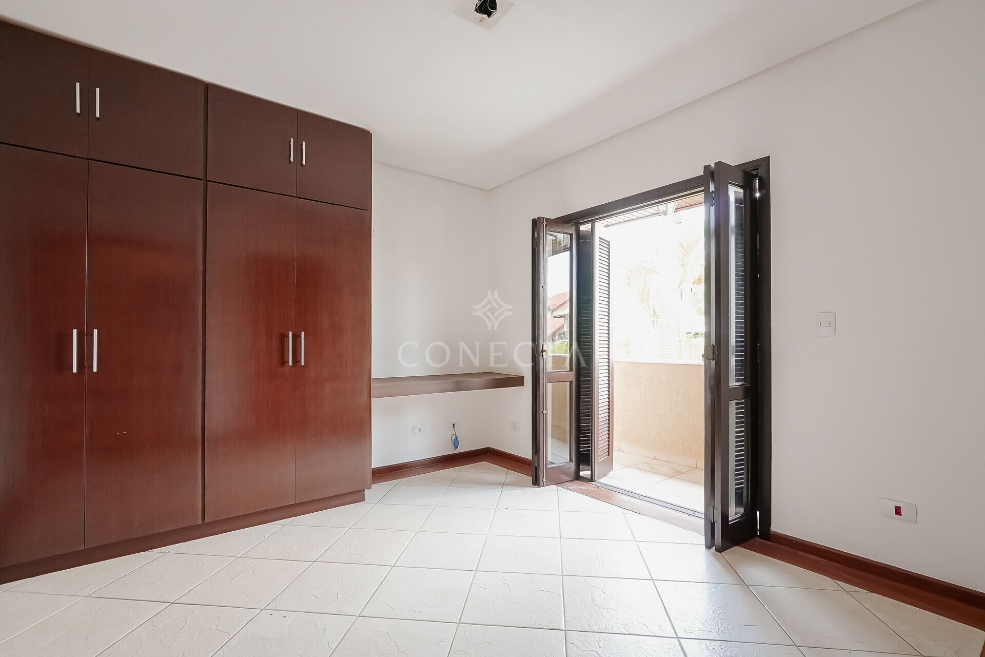 Casa à venda com 4 quartos, 305m² - Foto 27