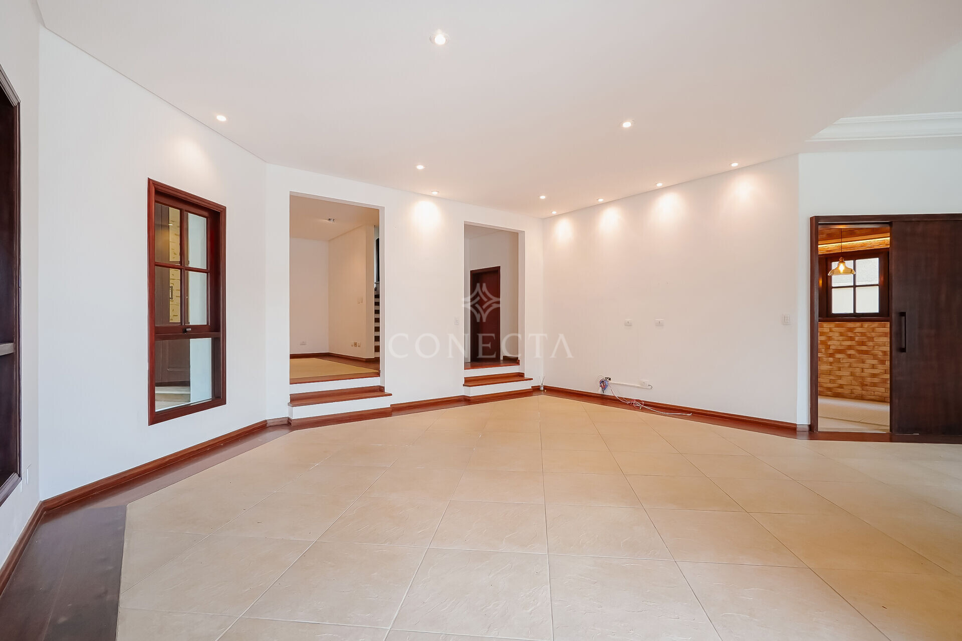 Casa à venda com 4 quartos, 305m² - Foto 6