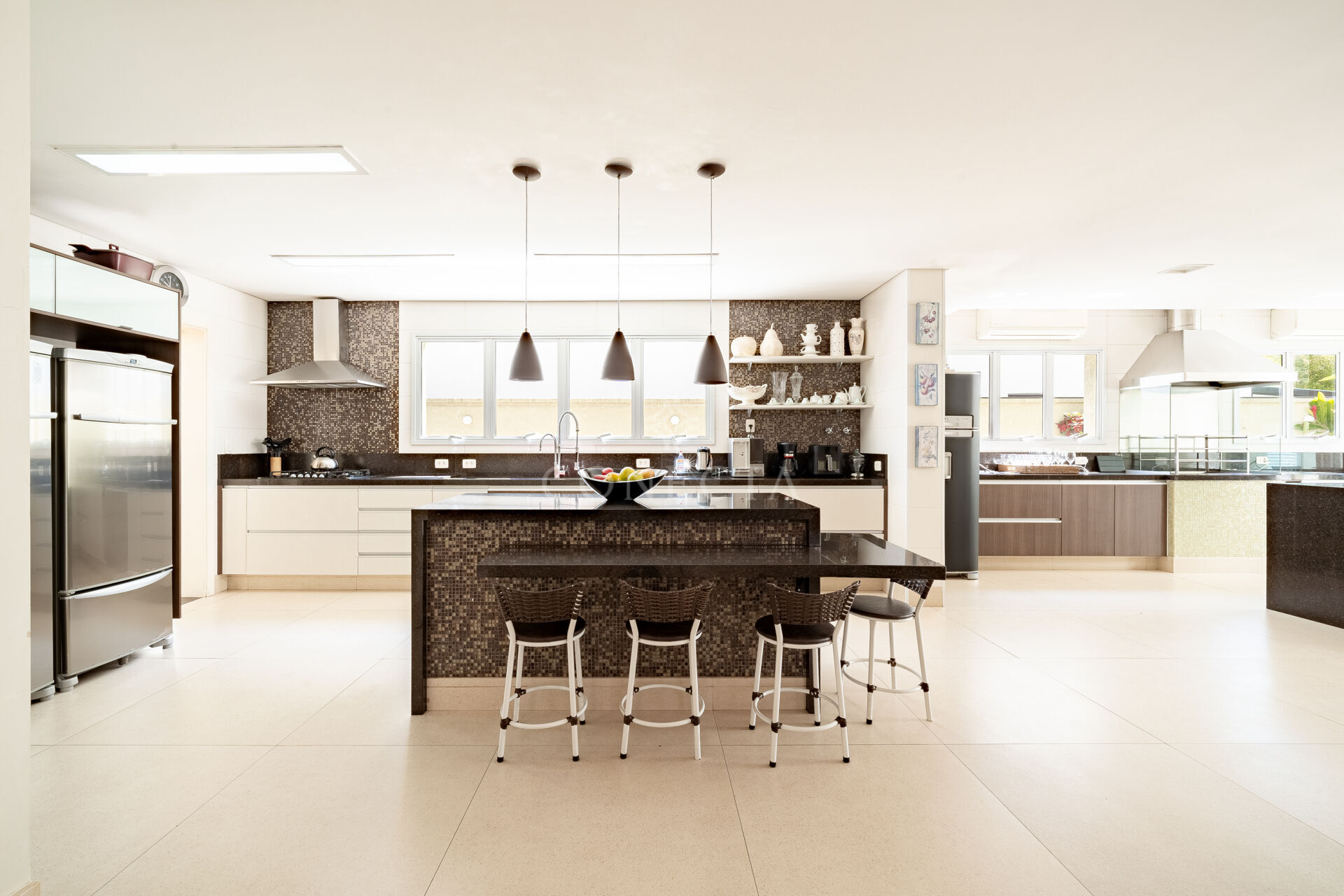 Casa à venda com 3 quartos, 500m² - Foto 7