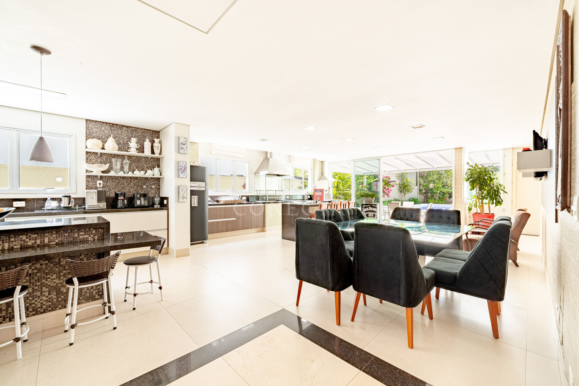 Casa à venda com 3 quartos, 500m² - Foto 9