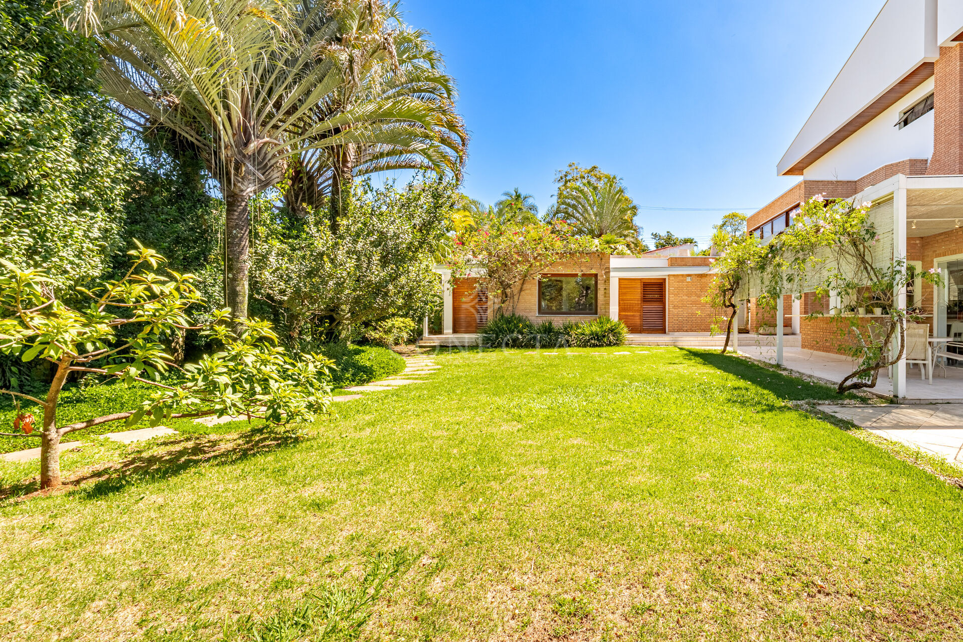Casa à venda com 4 quartos, 780m² - Foto 25