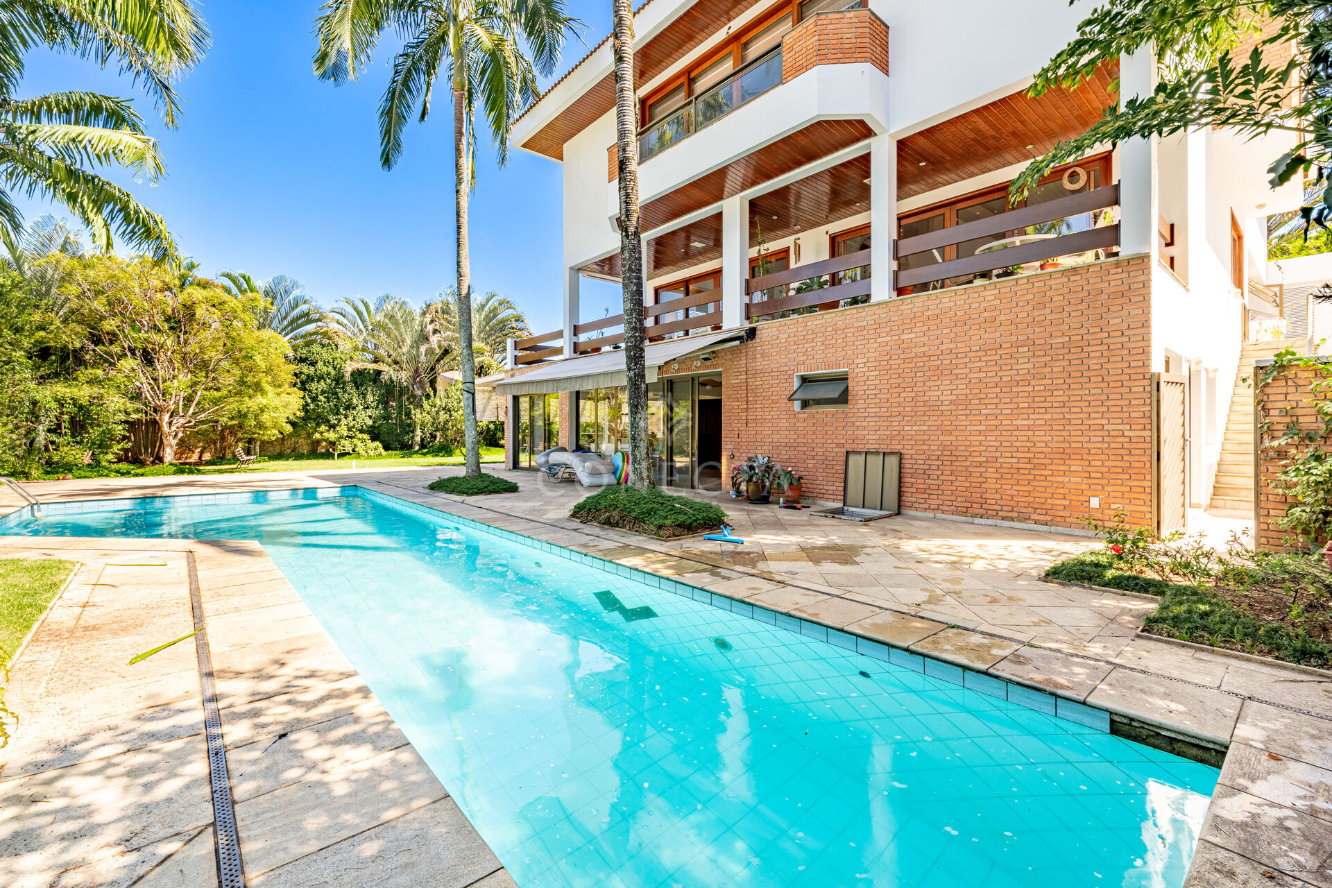 Casa à venda com 4 quartos, 780m² - Foto 2