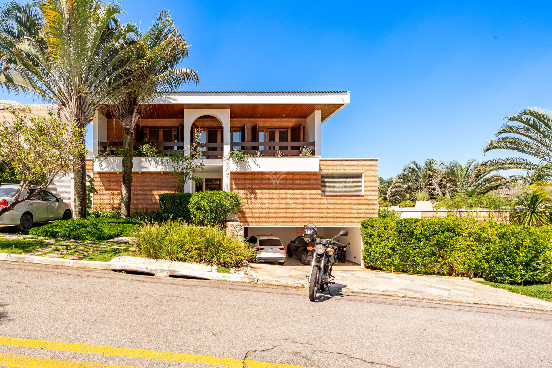 Casa à venda com 4 quartos, 780m² - Foto 1