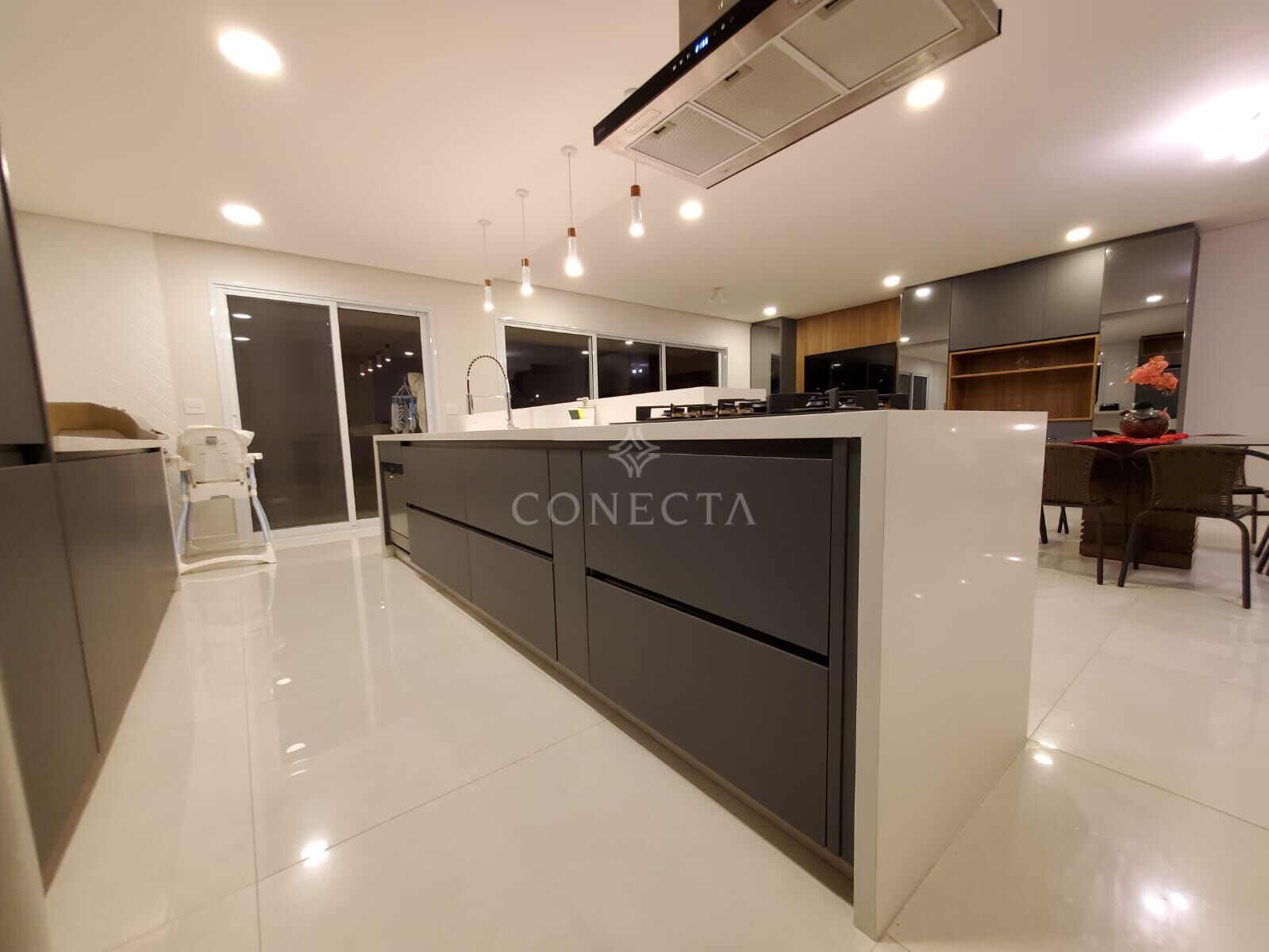 Casa à venda com 4 quartos, 350m² - Foto 6