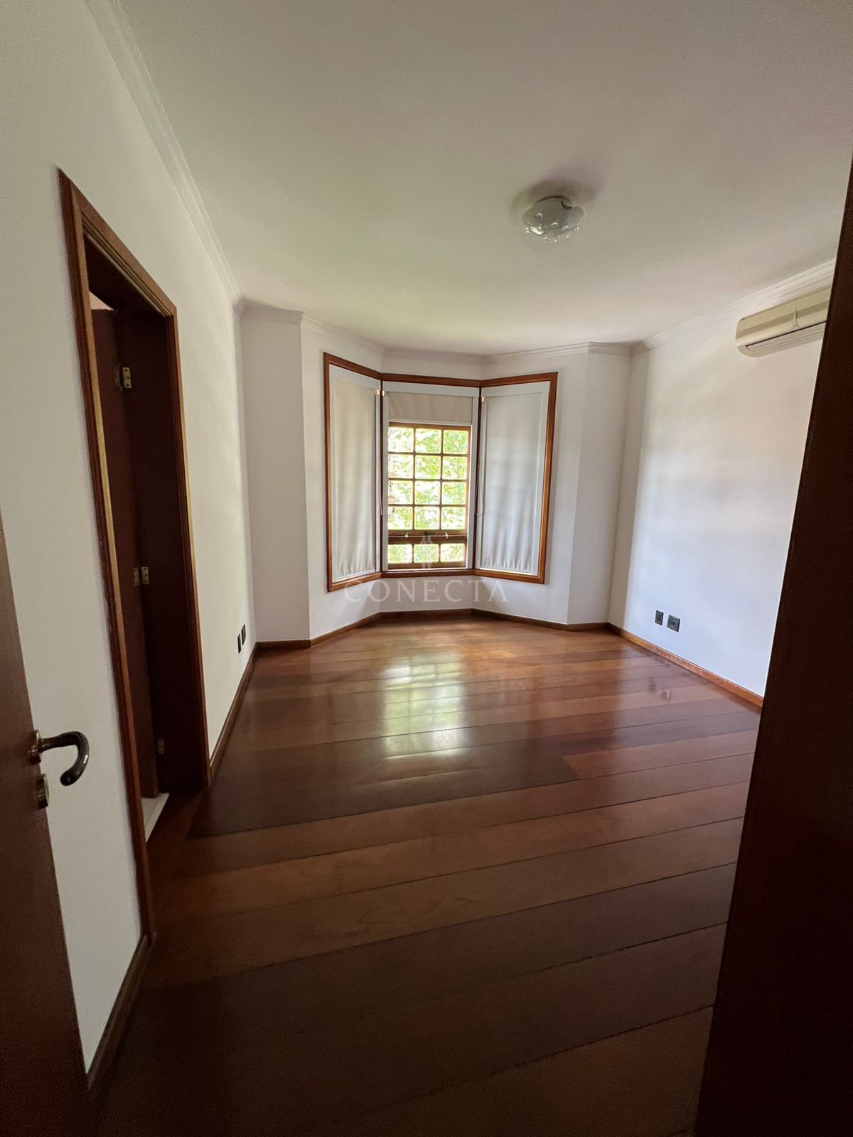 Casa para alugar com 4 quartos, 450m² - Foto 19