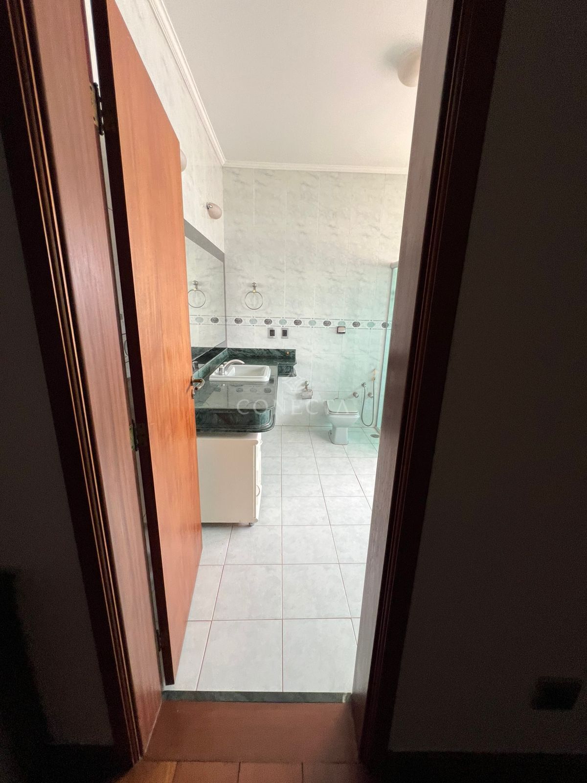 Casa para alugar com 4 quartos, 450m² - Foto 26