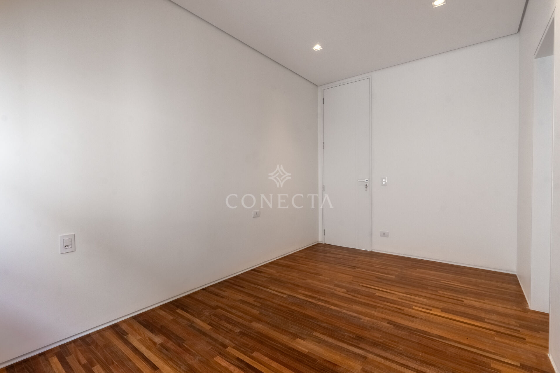 Casa à venda com 4 quartos, 300m² - Foto 36