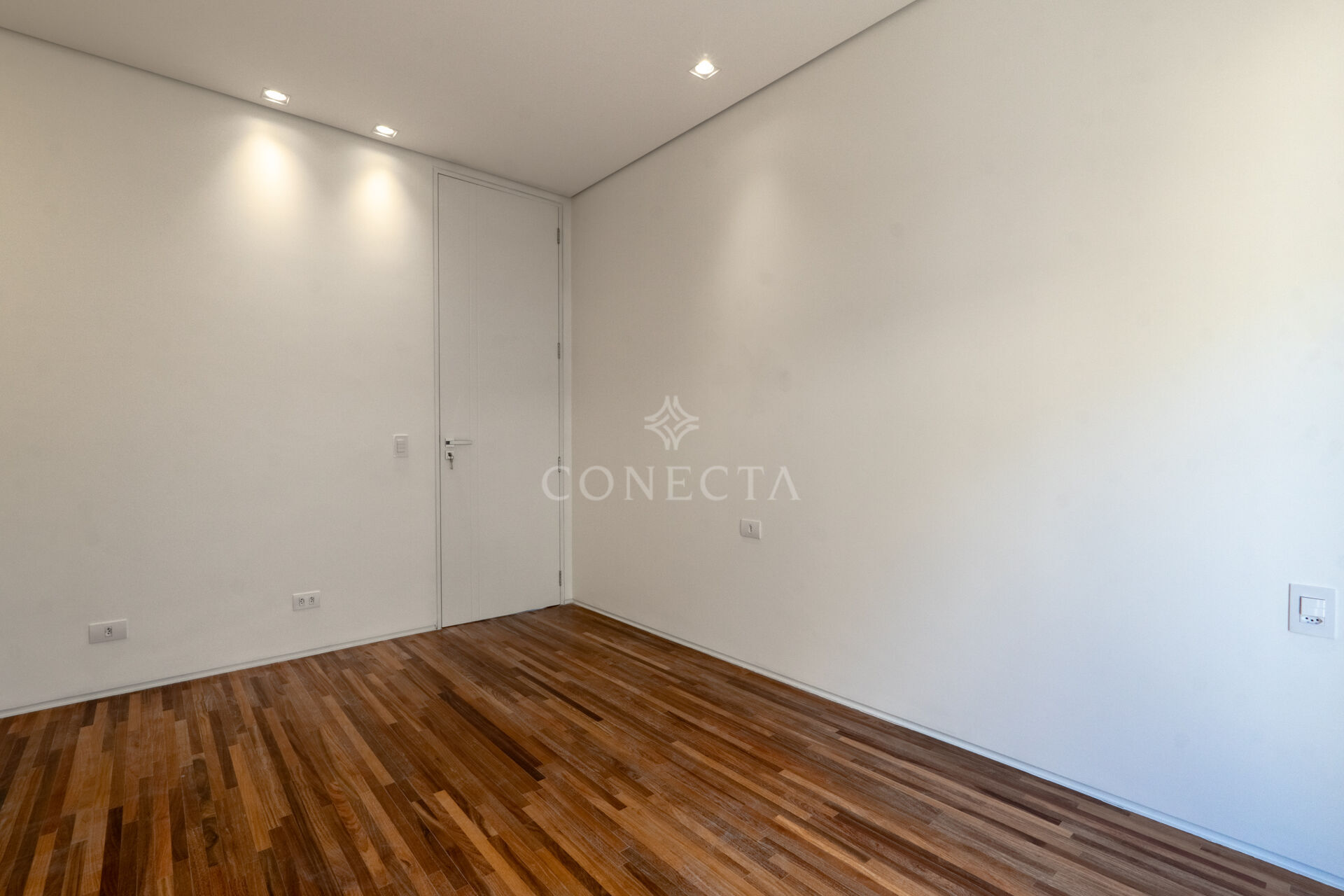 Casa à venda com 4 quartos, 300m² - Foto 33