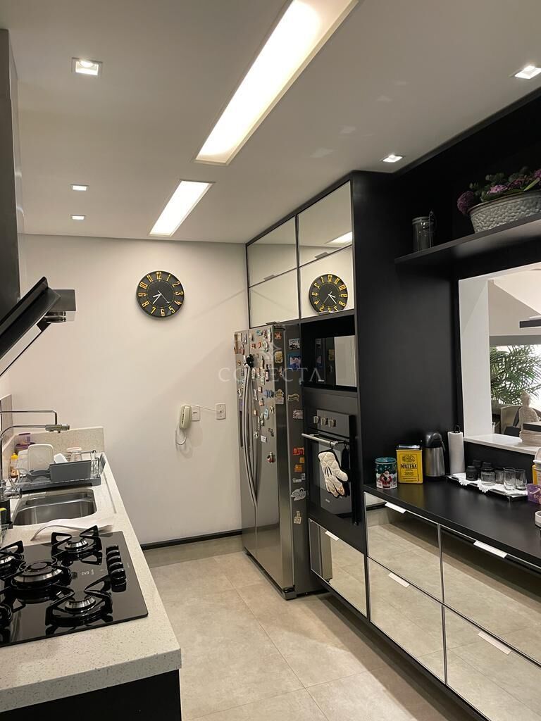 Apartamento à venda com 3 quartos, 123m² - Foto 9